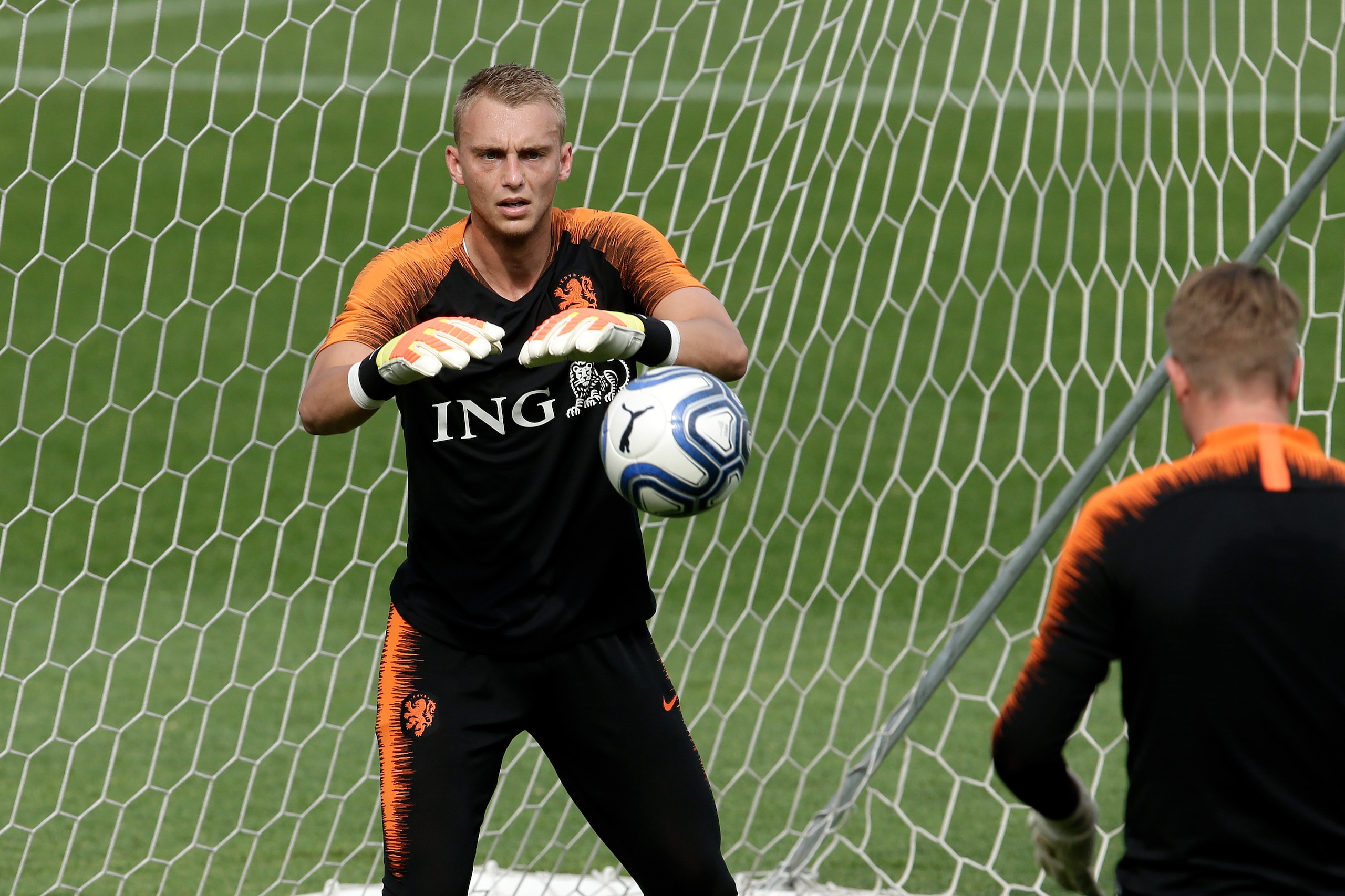 TURIN, ITALY - JUNE 2: Jasper Cillessen of Holland  during the   Training Holland at the Stadio Filadelfia on June 2, 2018 in Turin Italy (Photo by Eric Verhoeven/Soccrates/Getty Images)