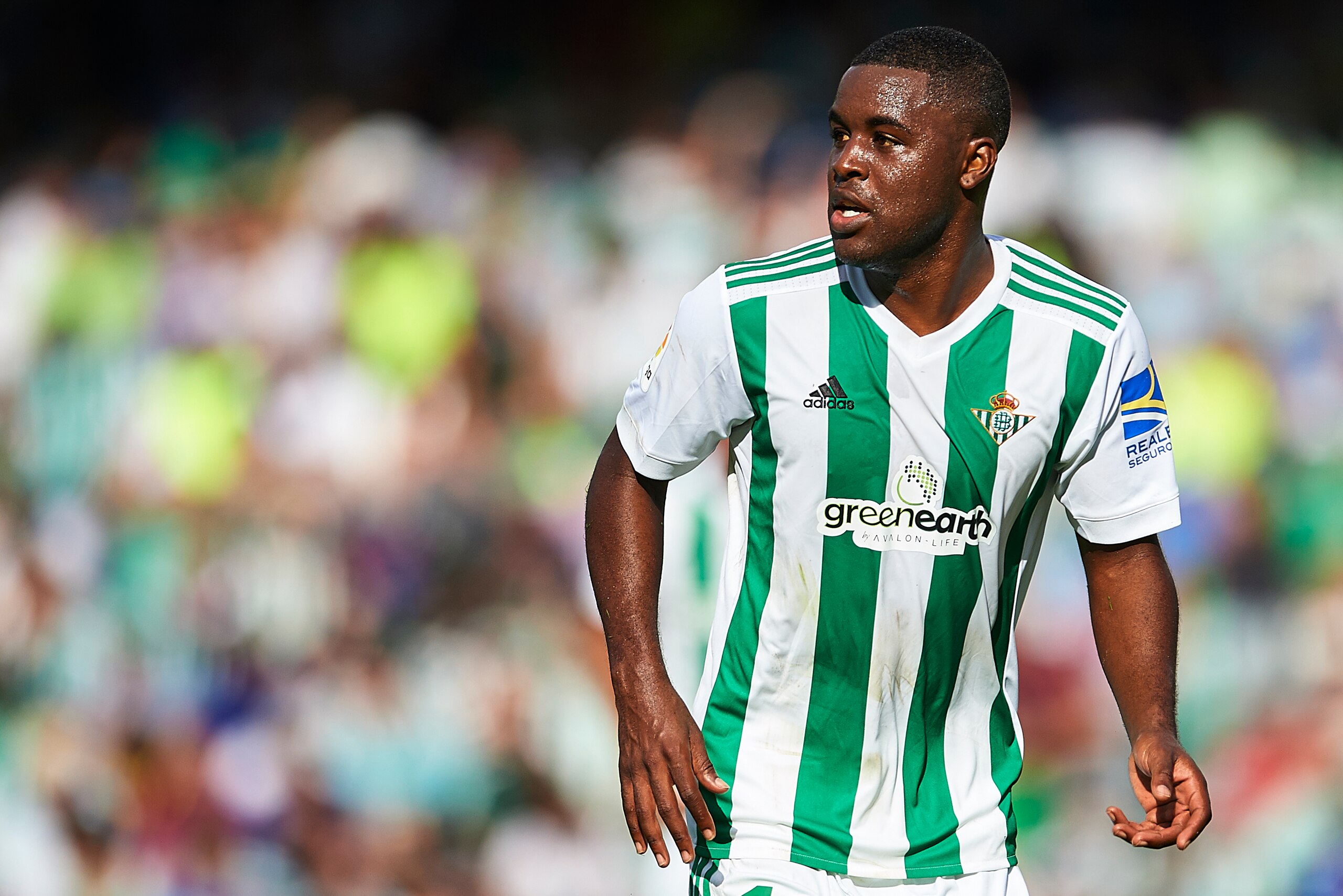 SEVILLE, SPAIN - OCTOBER 21:  Joel Campbell  of Real Betis Balompie looks on during the La Liga match between Real Betis and Alaves at Estadio Benito Villamarin on October 21, 2017 in Seville.  (Photo by Aitor Alcalde Colomer/Getty Images)
