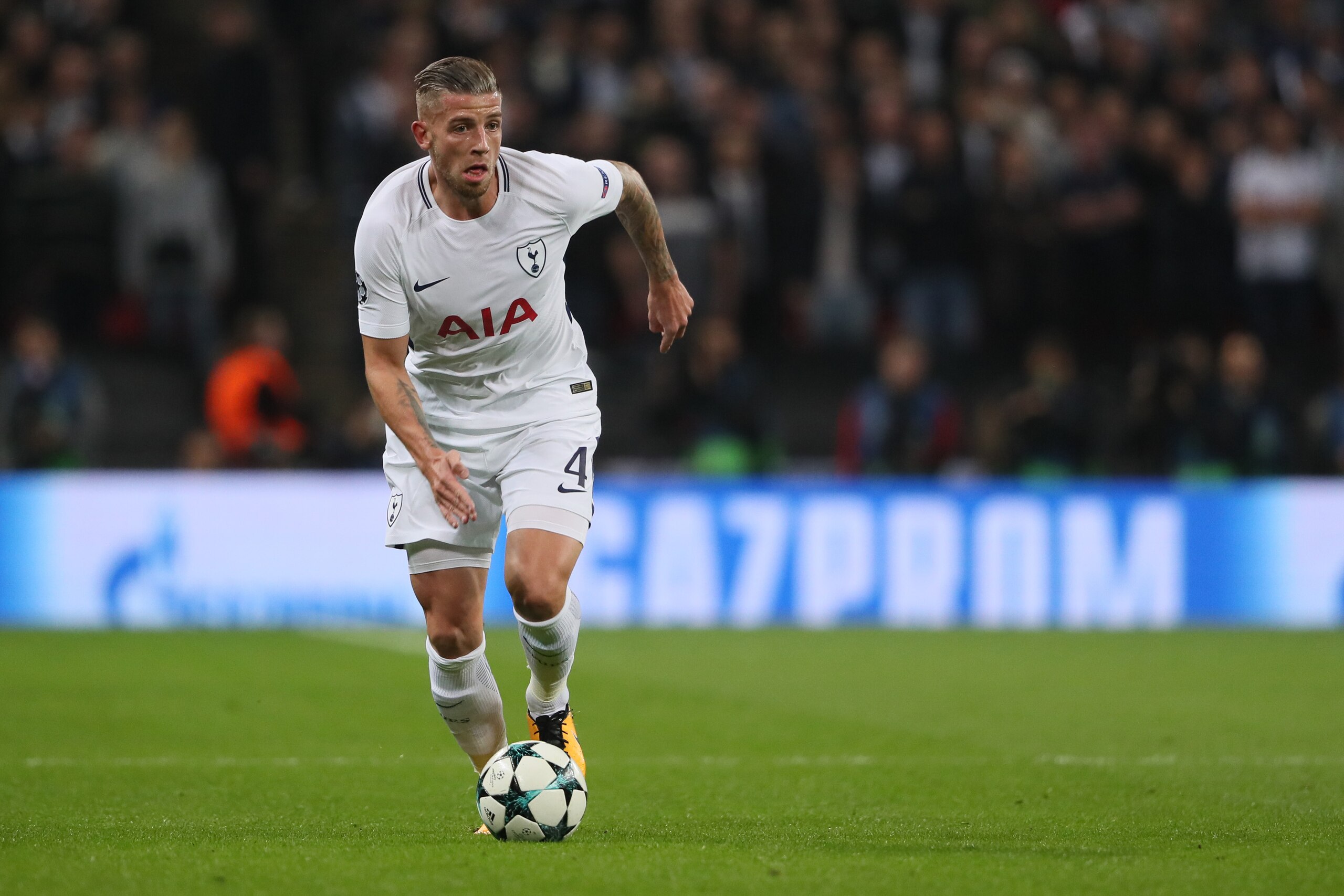 LONDON, ENGLAND - NOVEMBER 01:  Toby Alderweireld of Tottenham Hotspur during the UEFA Champions League group H match between Tottenham Hotspur and Real Madrid at Wembley Stadium on November 1, 2017 in London, United Kingdom. (Photo by Matthew Ashton - AM