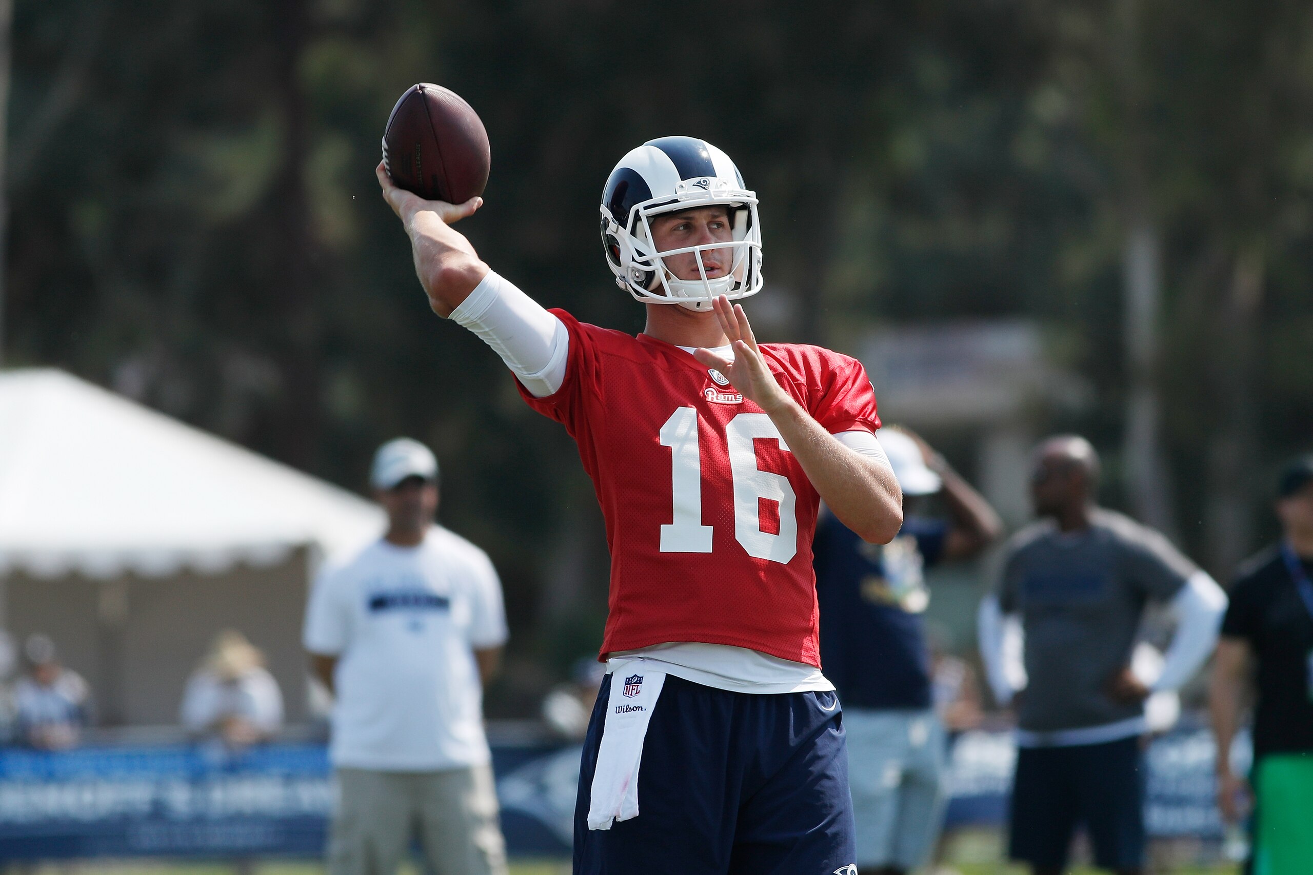 IRVINE, CA - AUGUST 11:  Jared Goff #16 of the Los Angeles Rams throws a pass during training camp at Crawford Field on August 11, 2018 in Irvine, California.  (Photo by Josh Lefkowitz/Getty Images)