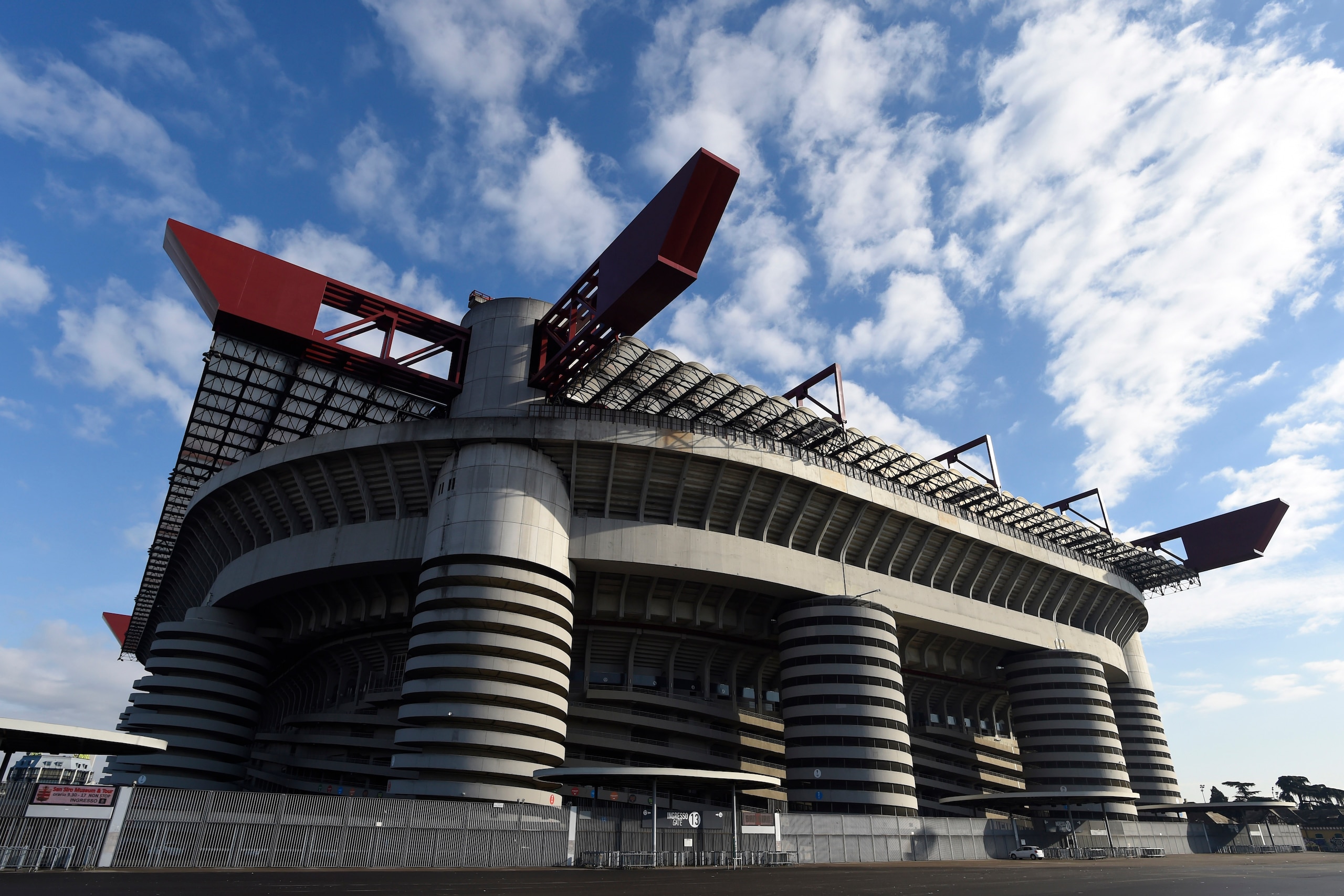 A picture taken on February 7, 2017 shows the Stadio Giuseppe Meazza, commonly known as San Siro in Milan. 
San Siro is the home of A.C. Milan and Inter Milan football clubs.  / AFP PHOTO / MIGUEL MEDINA        (Photo credit should read MIGUEL MEDINA/AFP/