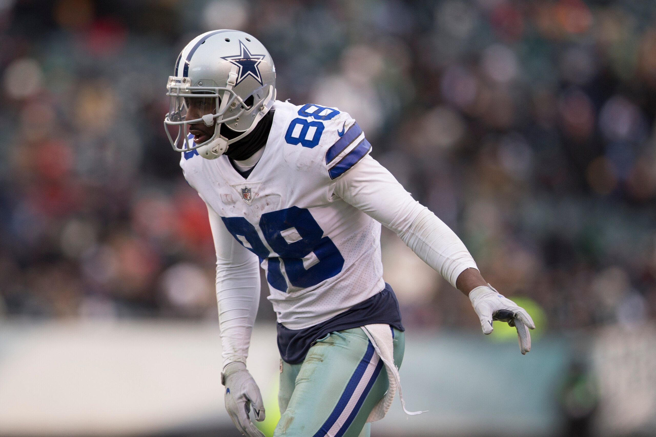 PHILADELPHIA, PA - DECEMBER 31: Dez Bryant #88 of the Dallas Cowboys in action against the Philadelphia Eagles at Lincoln Financial Field on December 31, 2017 in Philadelphia, Pennsylvania. (Photo by Mitchell Leff/Getty Images)