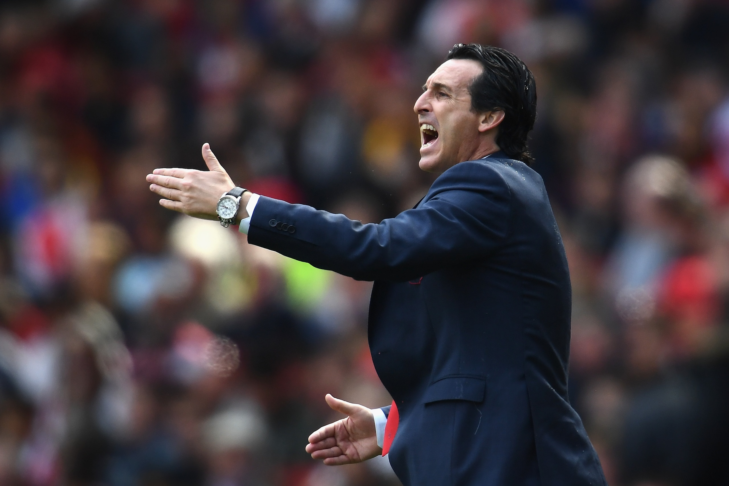 LONDON, ENGLAND - AUGUST 25: Unai Emery, Manager of Arsenal reacts during the Premier League match between Arsenal FC and West Ham United at Emirates Stadium on August 25, 2018 in London, United Kingdom. (Photo by Clive Mason/Getty Images) LONDON, ENGLAND - AUGUST 25: Unai Emery, Manager of Arsenal reacts during the Premier League match between Arsenal FC and West Ham United at Emirates Stadium on August 25, 2018 in London, United Kingdom. (Photo by Clive Mason/Getty Images)