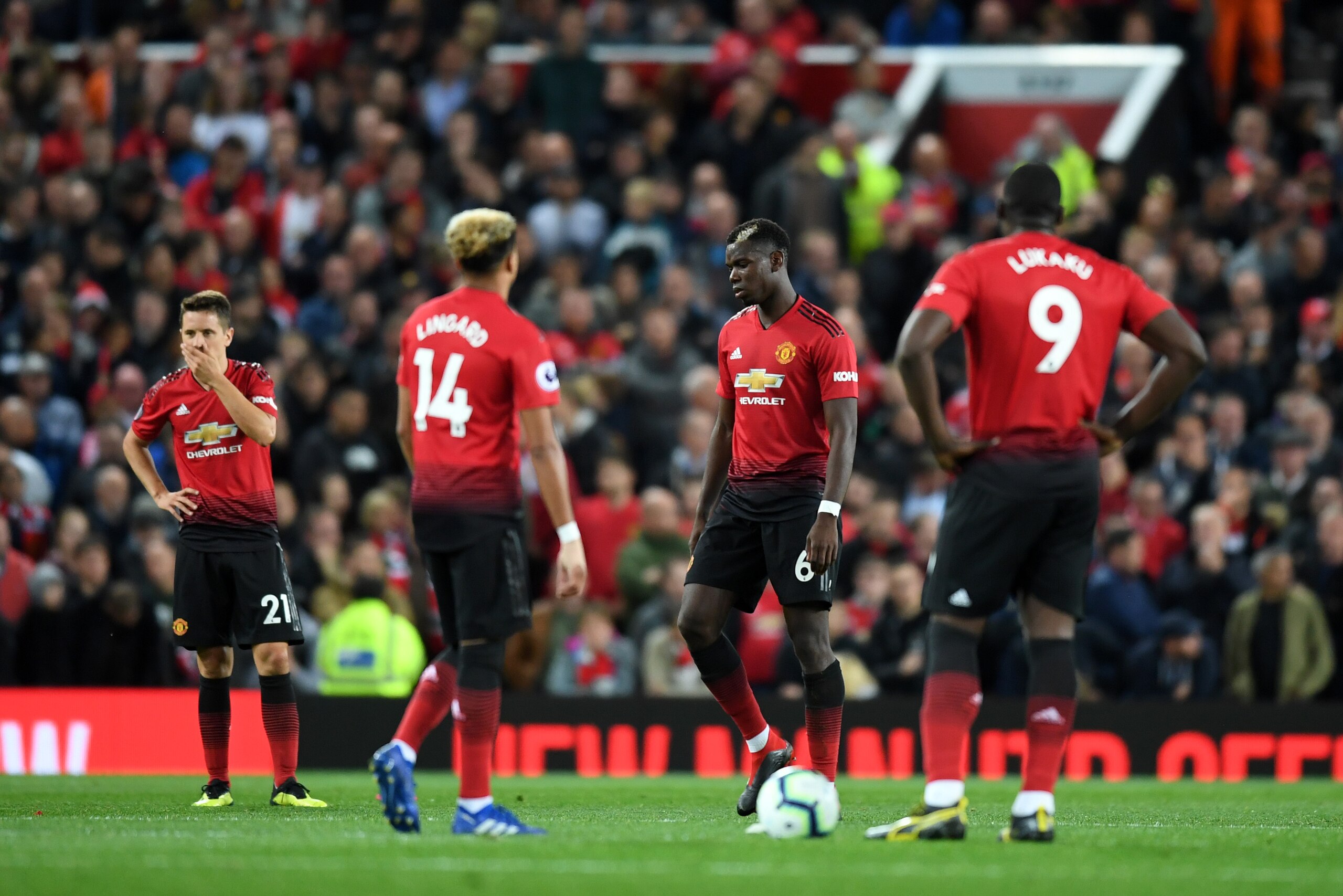 MANCHESTER, ENGLAND - AUGUST 27: Ander Herrera, Jesse Lingard, Paul Pogba and Romelu Lukaku of Manchester United looks dejected during the Premier League match between Manchester United and Tottenham Hotspur at Old Trafford on August 27, 2018 in Manchest MANCHESTER, ENGLAND - AUGUST 27: Ander Herrera, Jesse Lingard, Paul Pogba and Romelu Lukaku of Manchester United looks dejected during the Premier League match between Manchester United and Tottenham Hotspur at Old Trafford on August 27, 2018 in Manchest