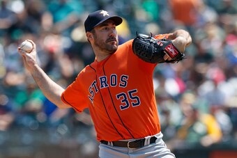 OAKLAND, CA - AUGUST 19:  Justin Verlander #35 of the Houston Astros pitches against the Oakland Athletics during the first inning at the Oakland Coliseum on August 19, 2018 in Oakland, California. The Houston Astros defeated the Oakland Athletics 9-4. (P