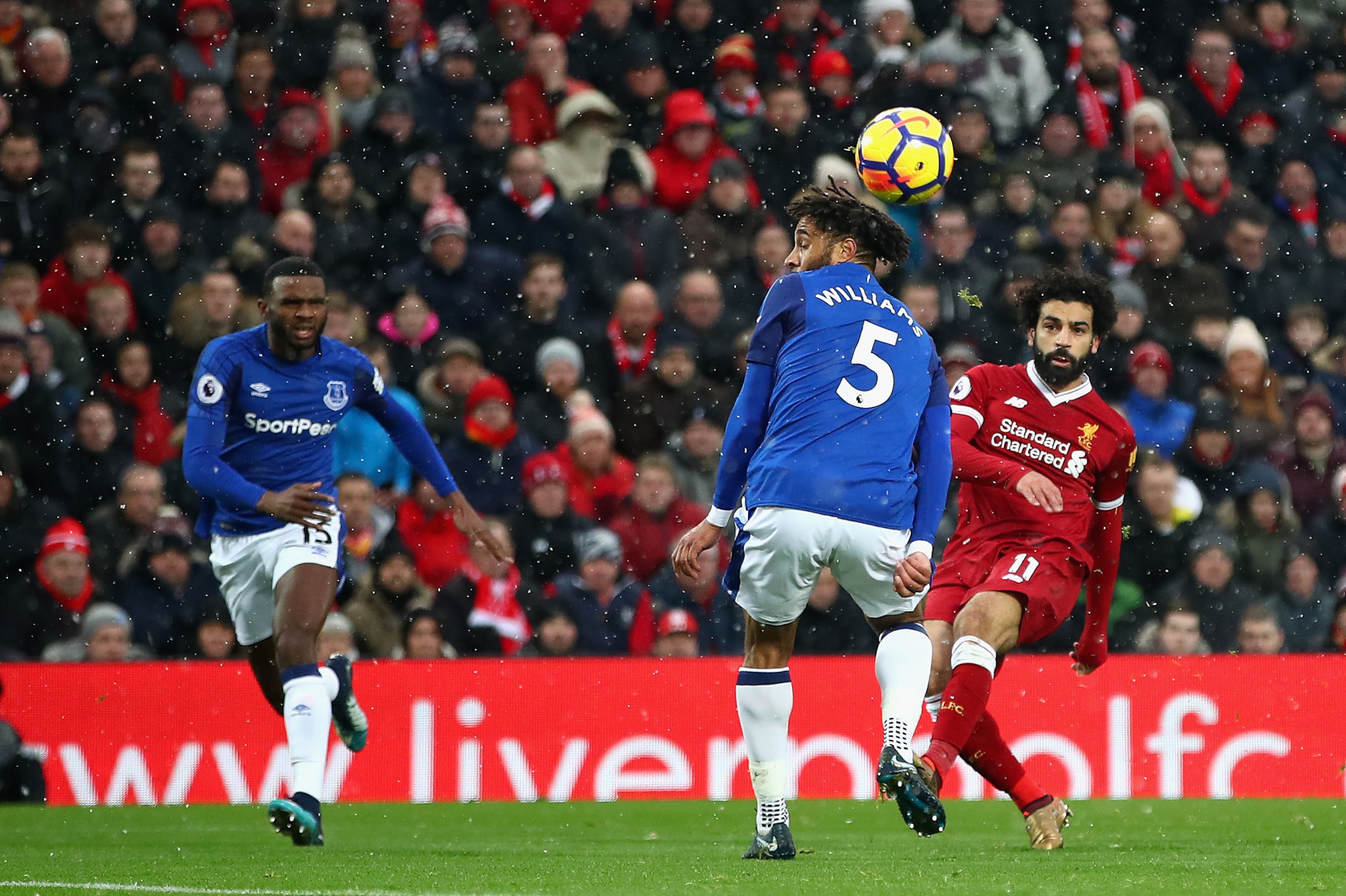 LIVERPOOL, ENGLAND - DECEMBER 10:  Mohamed Salah of Liverpool scores the first Liverpool goal  during the Premier League match between Liverpool and Everton at Anfield on December 10, 2017 in Liverpool, England.  (Photo by Clive Brunskill/Getty Images)