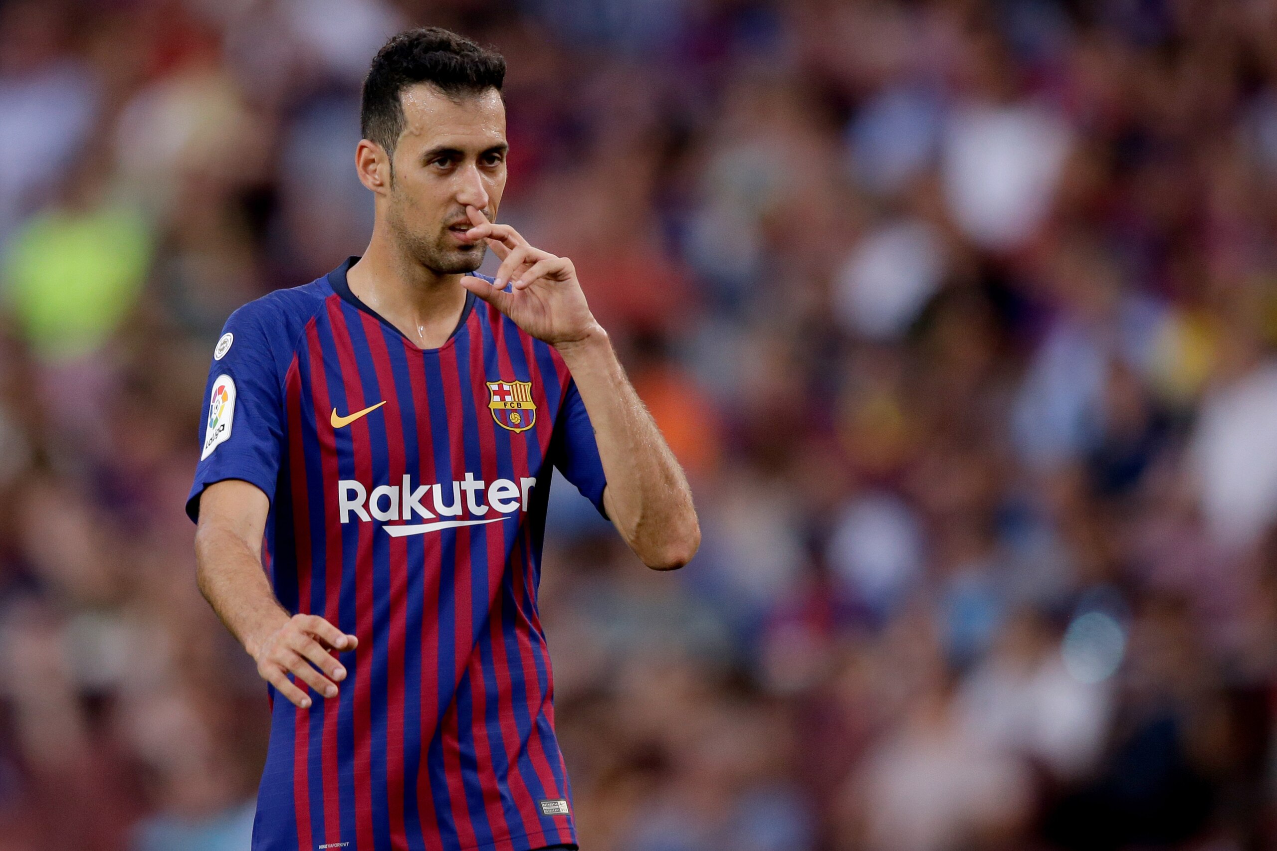 BARCELONA, SPAIN - SEPTEMBER 2: Sergio Busquets of FC Barcelona during the La Liga Santander match between FC Barcelona v SD Huesca at the Camp Nou on September 2, 2018 in Barcelona Spain (Photo by Jeroen Meuwsen/Soccrates/Getty Images) BARCELONA, SPAIN - SEPTEMBER 2: Sergio Busquets of FC Barcelona during the La Liga Santander match between FC Barcelona v SD Huesca at the Camp Nou on September 2, 2018 in Barcelona Spain (Photo by Jeroen Meuwsen/Soccrates/Getty Images)