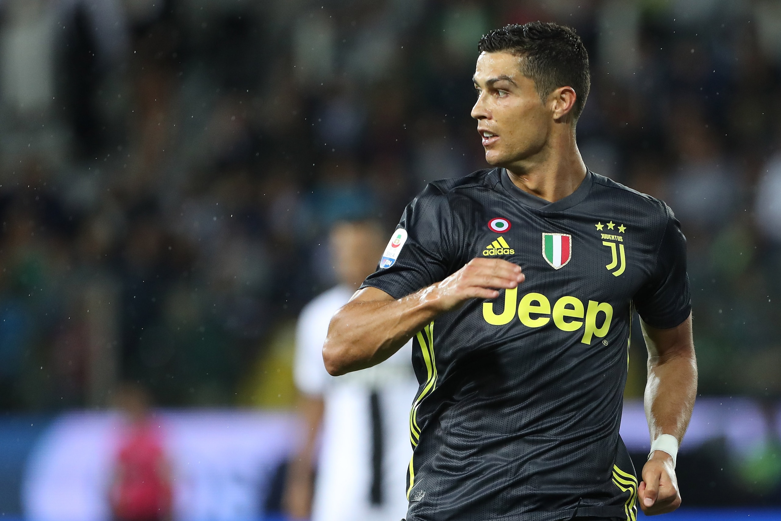 PARMA, ITALY - SEPTEMBER 01: Cristiano Ronaldo of Juventus looks on during the serie A match between Parma Calcio and Juventus at Stadio Ennio Tardini on September 1, 2018 in Parma, Italy. (Photo by Marco Luzzani/Getty Images) PARMA, ITALY - SEPTEMBER 01: Cristiano Ronaldo of Juventus looks on during the serie A match between Parma Calcio and Juventus at Stadio Ennio Tardini on September 1, 2018 in Parma, Italy. (Photo by Marco Luzzani/Getty Images)