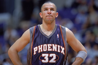 25 Nov 2000:  Jason Kidd #32 of the Phoenix Suns looks on during the game against the Los Angeles Clippers at the STAPLES Center in Los Angeles, California. The Suns defeated the Clippers 95-89.  NOTE TO USER: It is expressly understood that the only righ