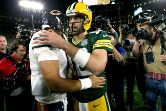 GREEN BAY, WI - SEPTEMBER 09:  Aaron Rodgers #12 shakes hands with Mitchell Trubisky #10 after a game at Lambeau Field on September 9, 2018 in Green Bay, Wisconsin. The Packers defeated the Bears 24-23. (Photo by Dylan Buell/Getty Images)