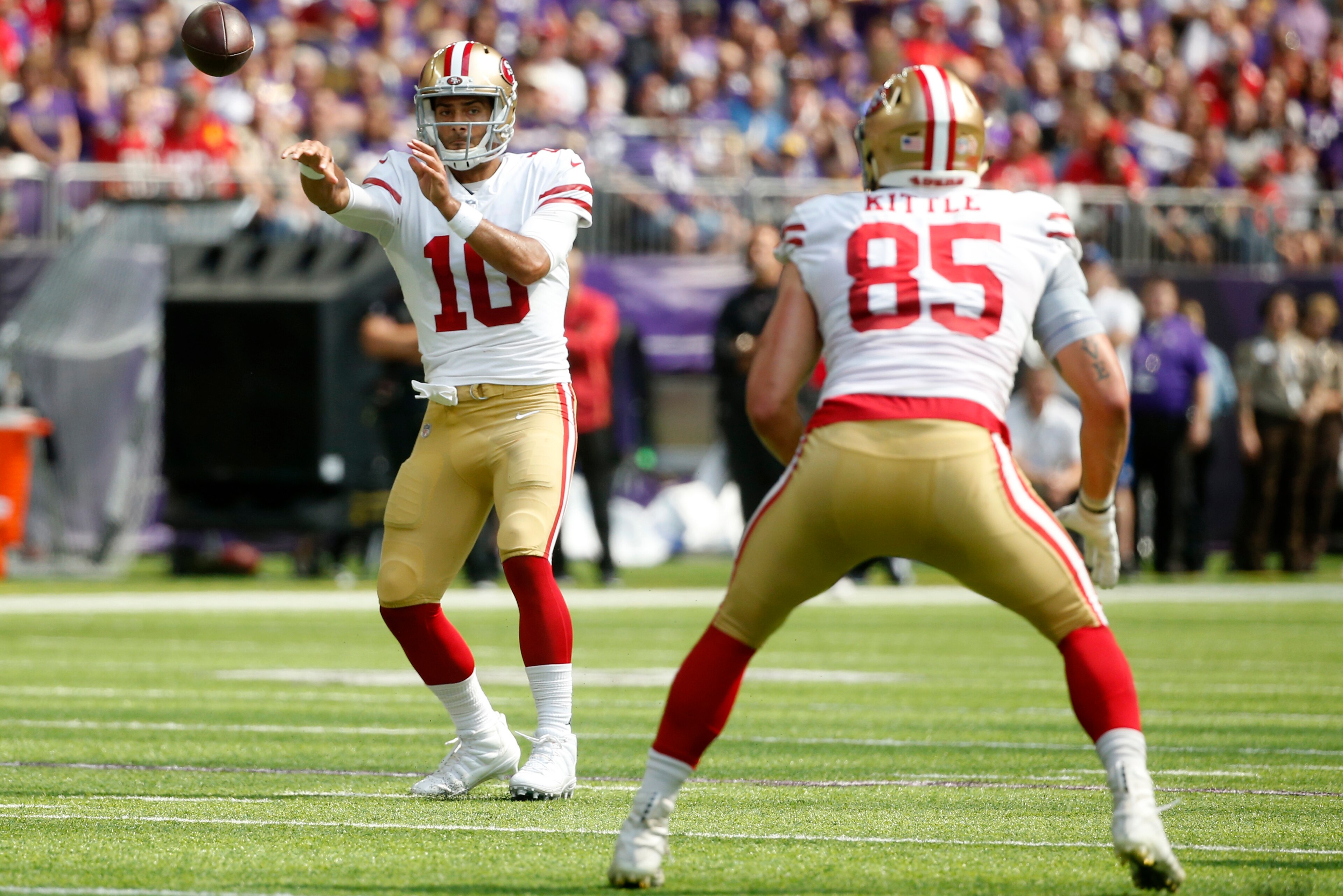Jimmy Garoppolo struggled to find reliable options to propel the Niners offense Sunday in Minnesota.
