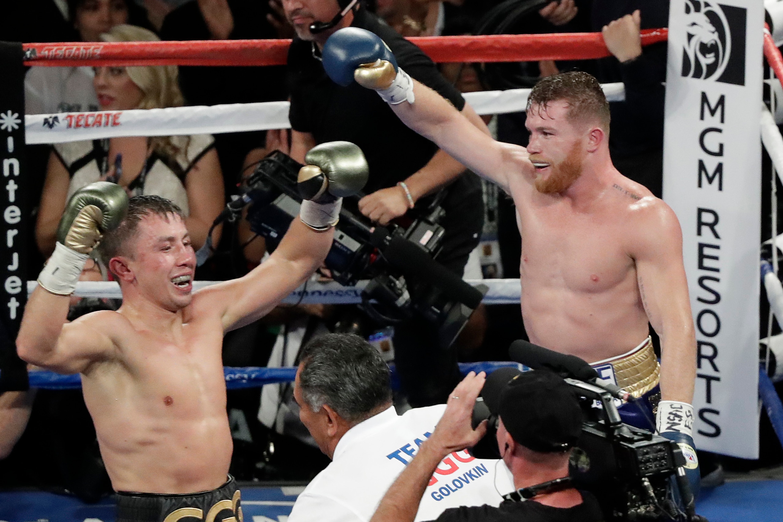A controversial split draw in September 2017 sets up this long-awaited rematch between Golvkin and Alvarez A controversial split draw in September 2017 sets up this long-awaited rematch between Golvkin and Alvarez