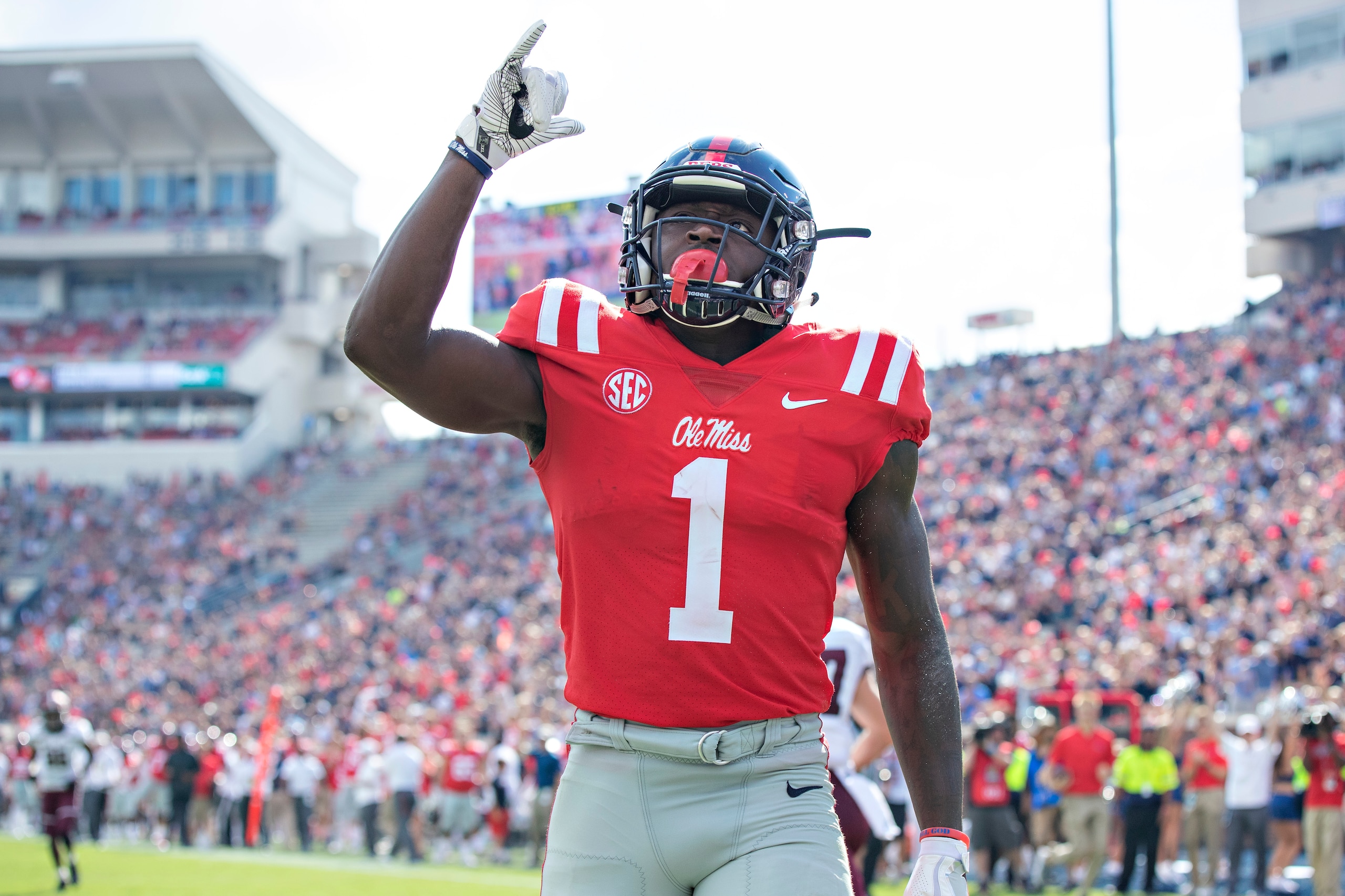 OXFORD, MS - SEPTEMBER 8: A.J. Brown #1 of the Mississippi Rebels points to the sky after scoring a touchdown against the Southern Illinois Salukis during the first half at Vaught-Hemingway Stadium on September 8, 2018 in Oxford, Mississippi. (Photo by OXFORD, MS - SEPTEMBER 8: A.J. Brown #1 of the Mississippi Rebels points to the sky after scoring a touchdown against the Southern Illinois Salukis during the first half at Vaught-Hemingway Stadium on September 8, 2018 in Oxford, Mississippi. (Photo by