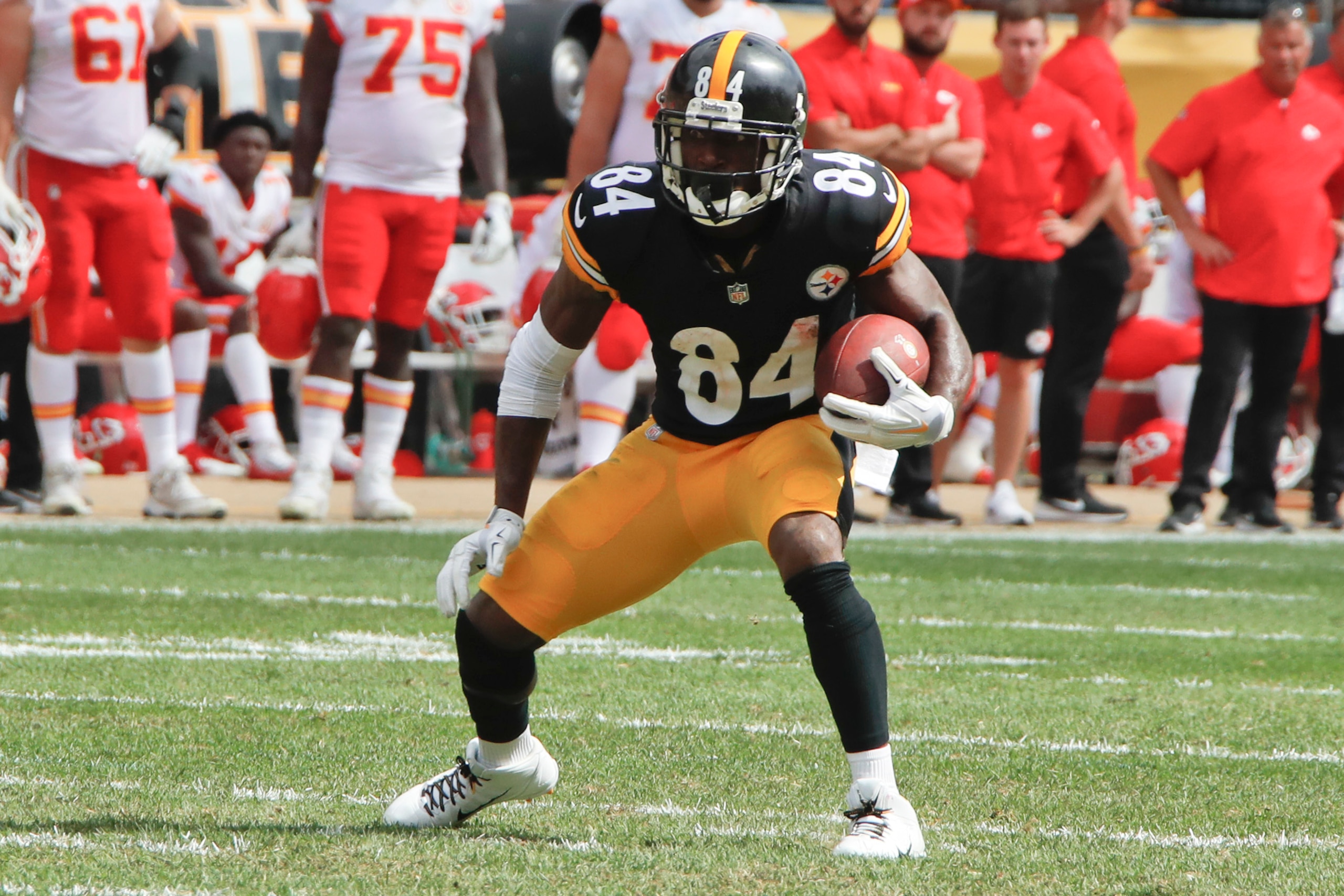 Antonio Brown needs to have a breakout game against the Buccaneers in Week 3.