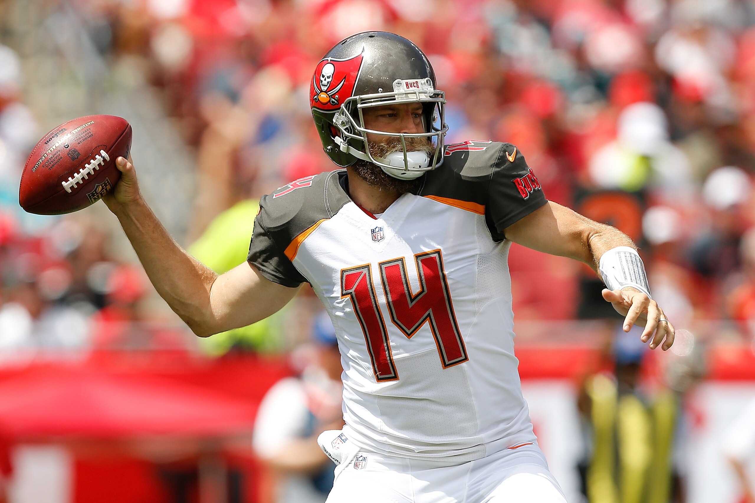 TAMPA, FL - SEPTEMBER 16:  Ryan Fitzpatrick #14 of the Tampa Bay Buccaneers throws a pass against the Philadelphia Eagles during the first half at Raymond James Stadium on September 16, 2018 in Tampa, Florida.  (Photo by Michael Reaves/Getty Images)