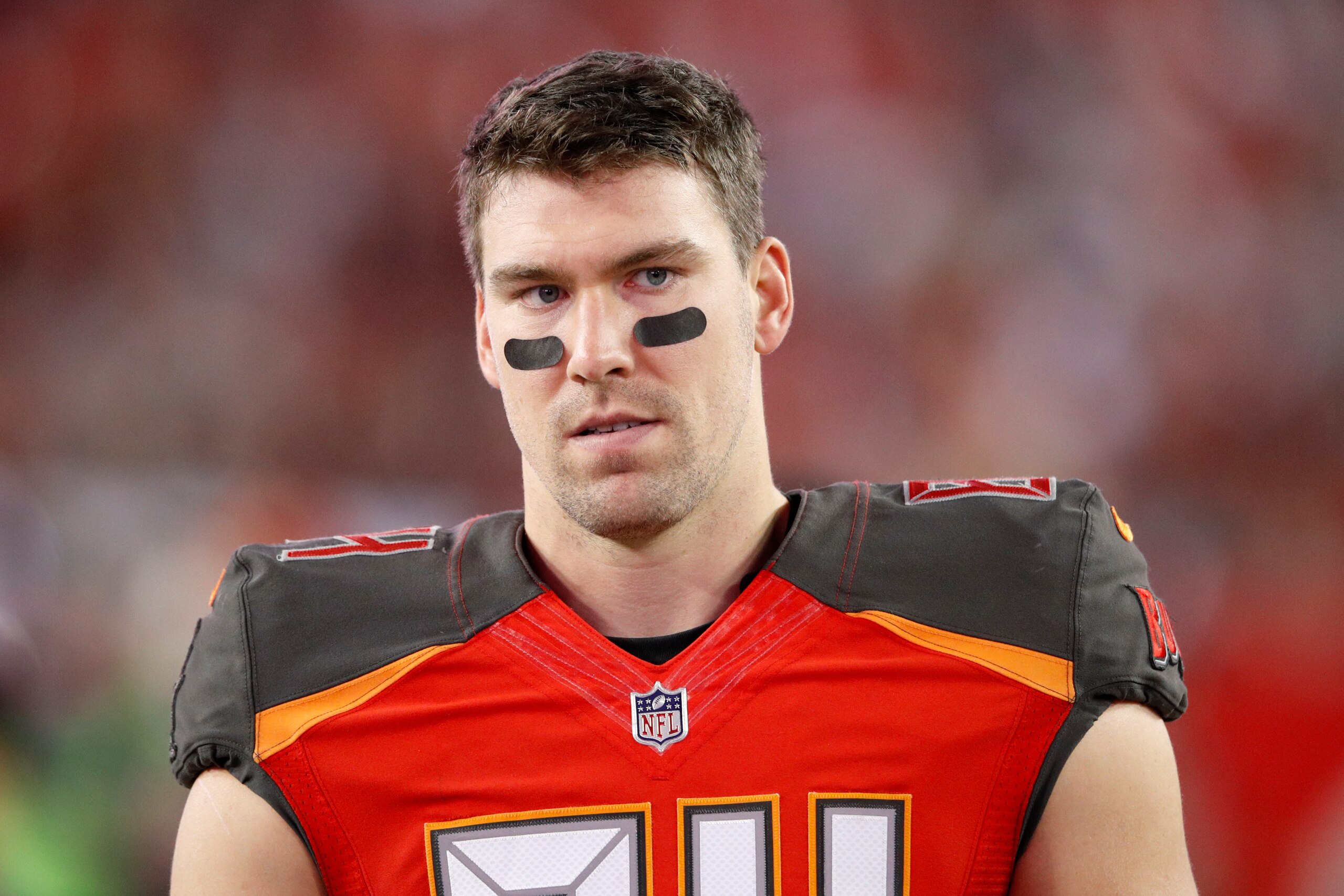TAMPA, FL - DECEMBER 31: Cameron Brate #84 of the Tampa Bay Buccaneers looks on during a game against the New Orleans Saints at Raymond James Stadium on December 31, 2017 in Tampa, Florida. The Buccaneers won 31-24. (Photo by Joe Robbins/Getty Images) TAMPA, FL - DECEMBER 31: Cameron Brate #84 of the Tampa Bay Buccaneers looks on during a game against the New Orleans Saints at Raymond James Stadium on December 31, 2017 in Tampa, Florida. The Buccaneers won 31-24. (Photo by Joe Robbins/Getty Images)