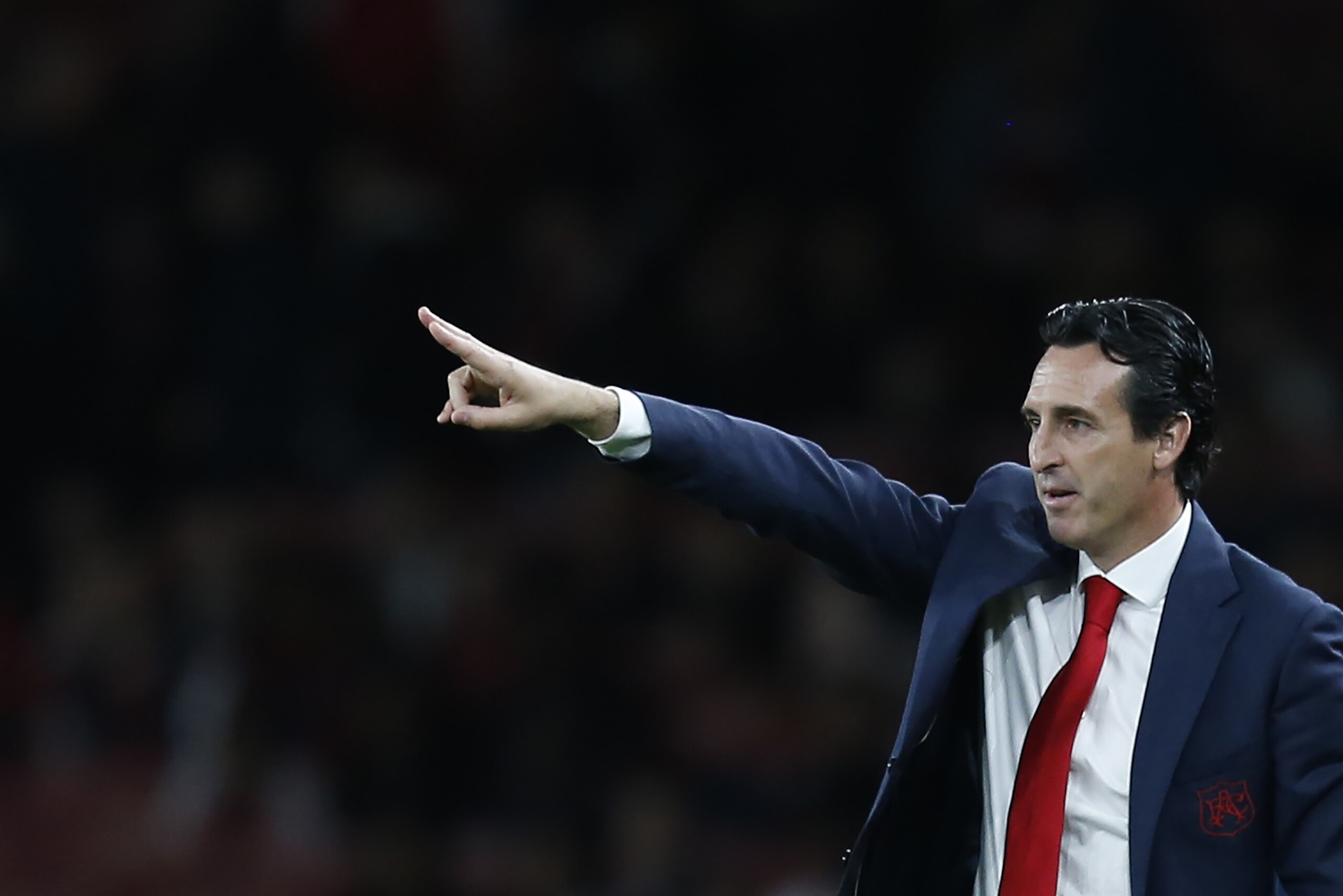 Arsenal's Spanish head coach Unai Emery gestures during the UEFA Europa League group E football match between Arsenal and Vorskla Poltava at the Emirates Stadium in London on September 20, 2018. (Photo by Ian KINGTON / AFP)        (Photo credit should rea