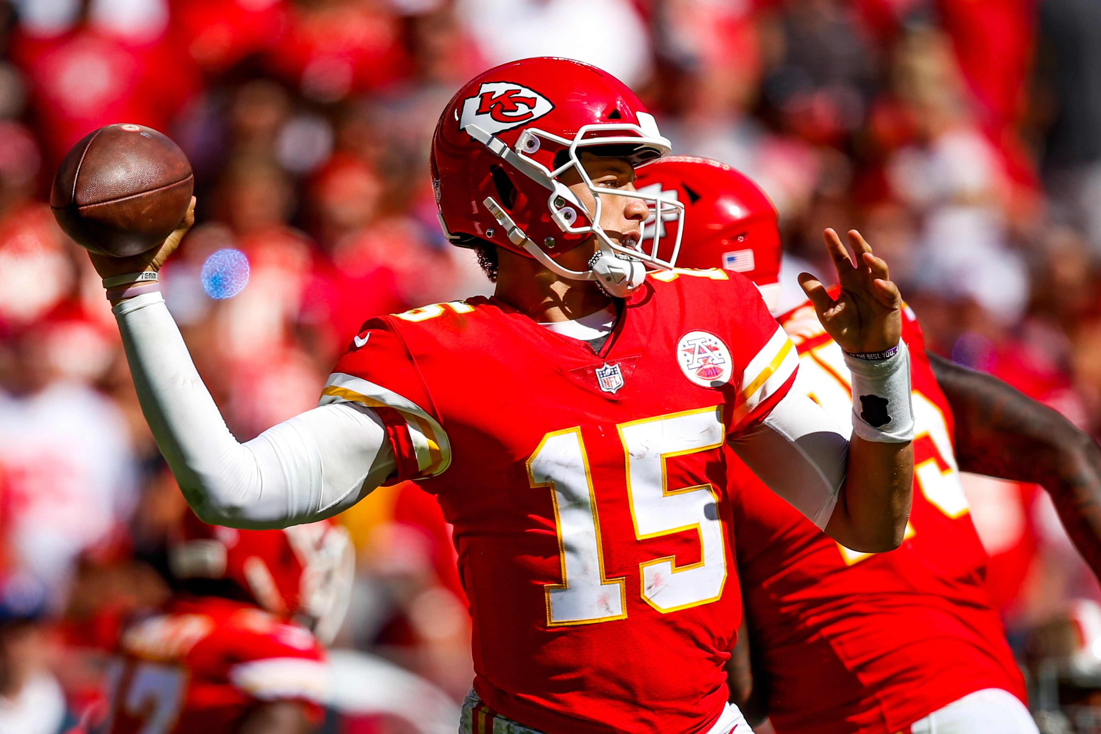 KANSAS CITY, MO - SEPTEMBER 23: Patrick Mahomes #15 of the Kansas City Chiefs throws a pass during the third quarter of the game against the San Francisco 49ers at Arrowhead Stadium on September 23rd, 2018 in Kansas City, Missouri. (Photo by David Eulitt/ KANSAS CITY, MO - SEPTEMBER 23: Patrick Mahomes #15 of the Kansas City Chiefs throws a pass during the third quarter of the game against the San Francisco 49ers at Arrowhead Stadium on September 23rd, 2018 in Kansas City, Missouri. (Photo by David Eulitt/