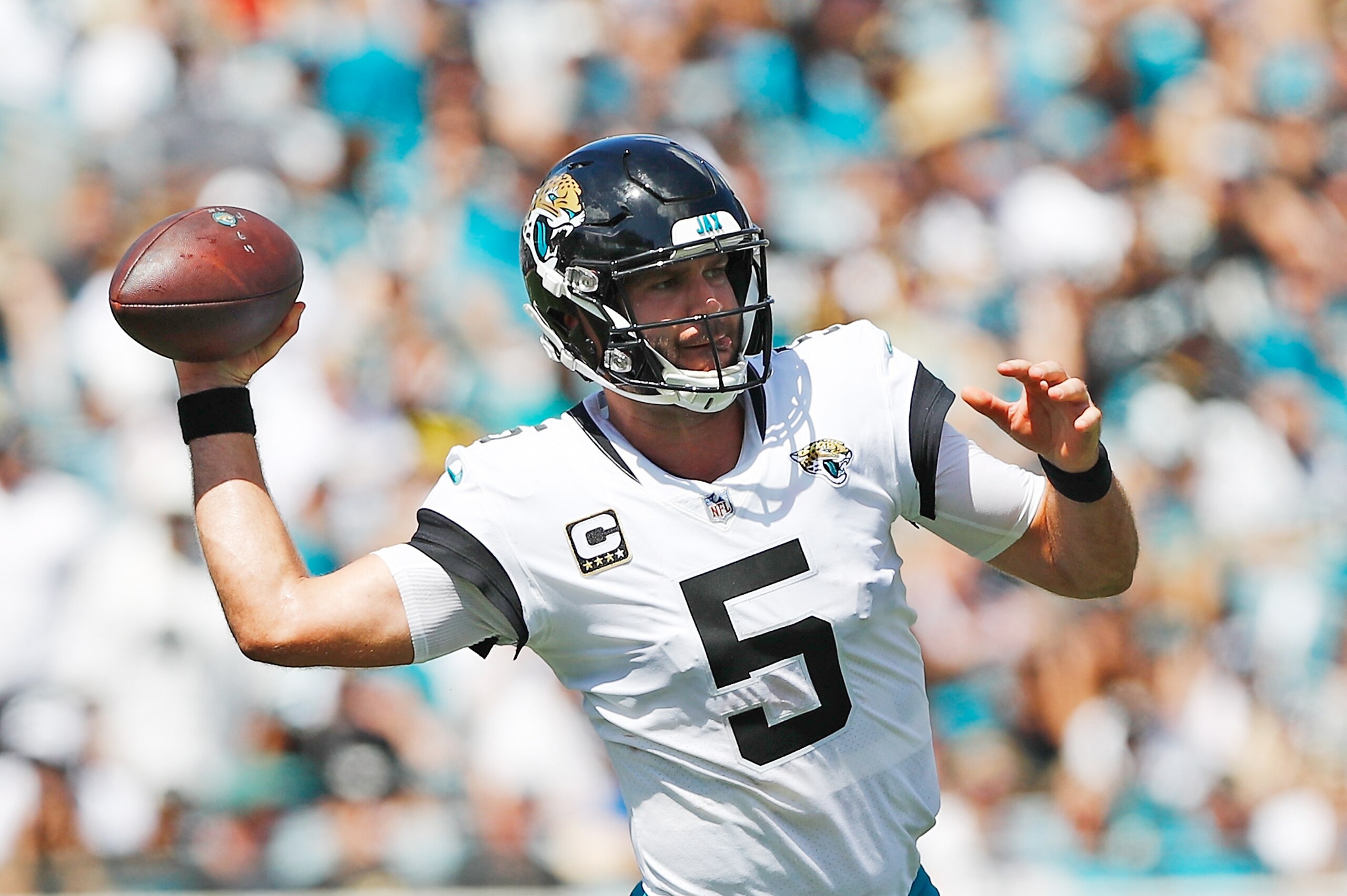JACKSONVILLE, FL - SEPTEMBER 23: Blake Bortles #5 of the Jacksonville Jaguars looks to throw the football against the Tennessee Titans during their game at TIAA Bank Field on September 23, 2018 in Jacksonville, Florida. (Photo by Wesley Hitt/Getty Image JACKSONVILLE, FL - SEPTEMBER 23: Blake Bortles #5 of the Jacksonville Jaguars looks to throw the football against the Tennessee Titans during their game at TIAA Bank Field on September 23, 2018 in Jacksonville, Florida. (Photo by Wesley Hitt/Getty Image