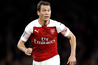 LONDON, ENGLAND - SEPTEMBER 26: Stephan Lichtsteiner of Arsenal runs with the ball during the Carabao Cup Third Round match between Arsenal and Brentford at Emirates Stadium on September 26, 2018 in London, England.  (Photo by Julian Finney/Getty Images)