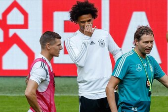 MUNICH, GERMANY - SEPTEMBER 05: Toni Kroos of Germany , Leroy Sane of Germany , Marcus Sorg of Germany Nico Schulz of Germany looks on during a team Germany training session at Bayern Muenchen Campus on September 5, 2018 in Munich, Germany. (Photo by TF-I