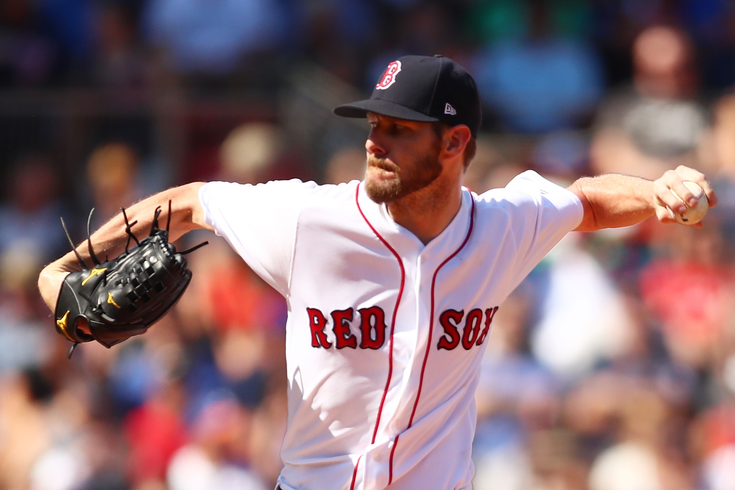 BOSTON, MA - SEPTEMBER 16:  Chris Sale #41 of the Boston Red Sox pitches in the second inning of a game against the New York Mets at Fenway Park on September 16, 2018 in Boston, Massachusetts.  (Photo by Adam Glanzman/Getty Images)