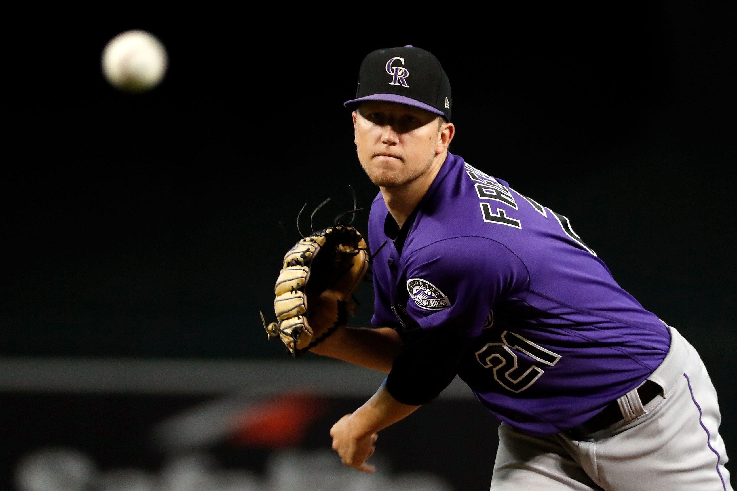 PHOENIX, AZ - SEPTEMBER 23: Starting pitcher Kyle Freeland #21 of the Colorado Rockies pitches during the bottom of the first inning at Chase Field against the Arizona Diamondbacks on September 23, 2018 in Phoenix, Arizona. The Rockies beat the Diamondba PHOENIX, AZ - SEPTEMBER 23: Starting pitcher Kyle Freeland #21 of the Colorado Rockies pitches during the bottom of the first inning at Chase Field against the Arizona Diamondbacks on September 23, 2018 in Phoenix, Arizona. The Rockies beat the Diamondba