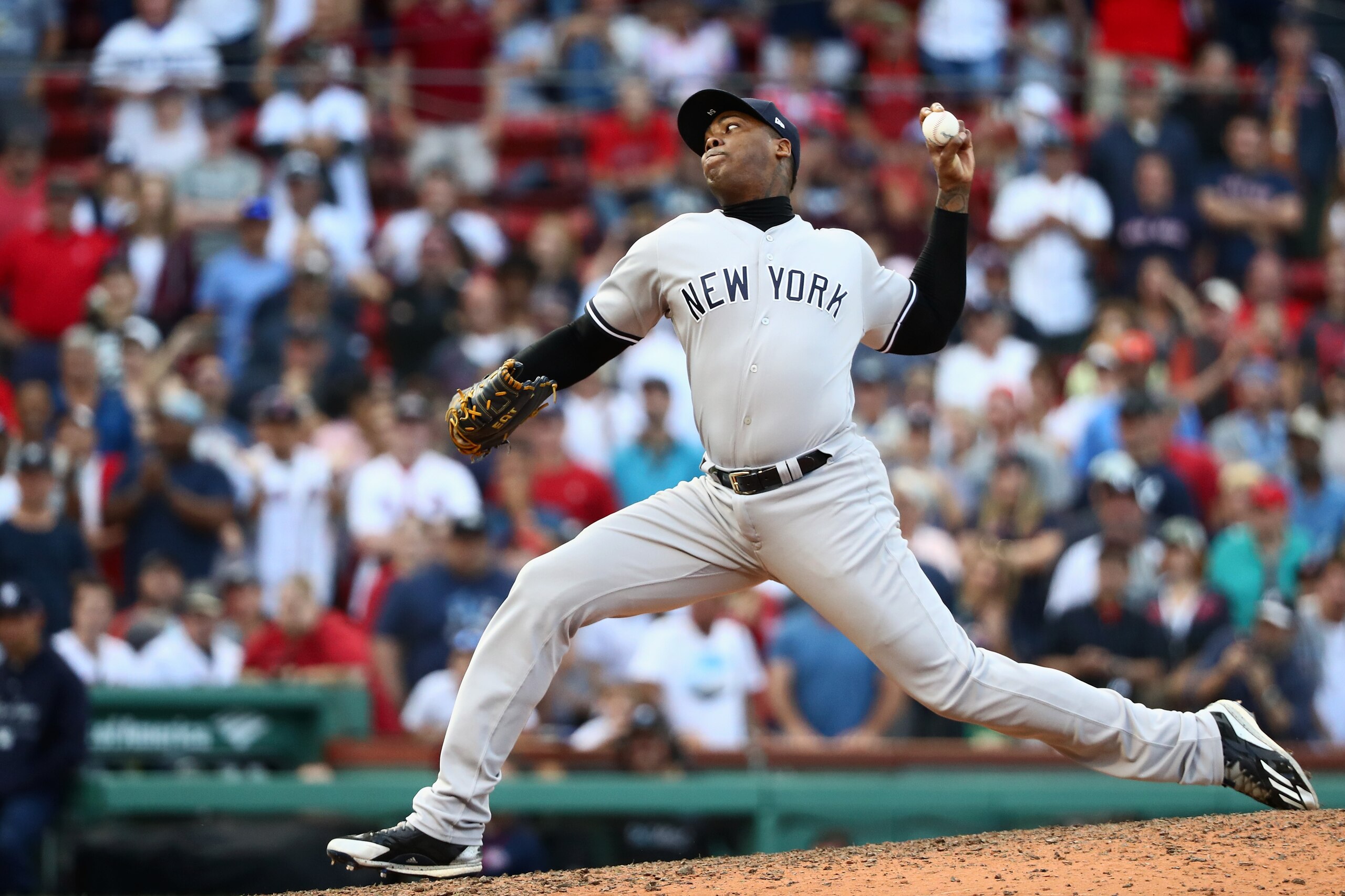 BOSTON, MA - SEPTEMBER 29:  Aroldis Chapman #54 of the New York Yankees pitches in the bottom of the ninth inning of the game against the Boston Red Sox at Fenway Park on September 29, 2018 in Boston, Massachusetts.  (Photo by Omar Rawlings/Getty Images)