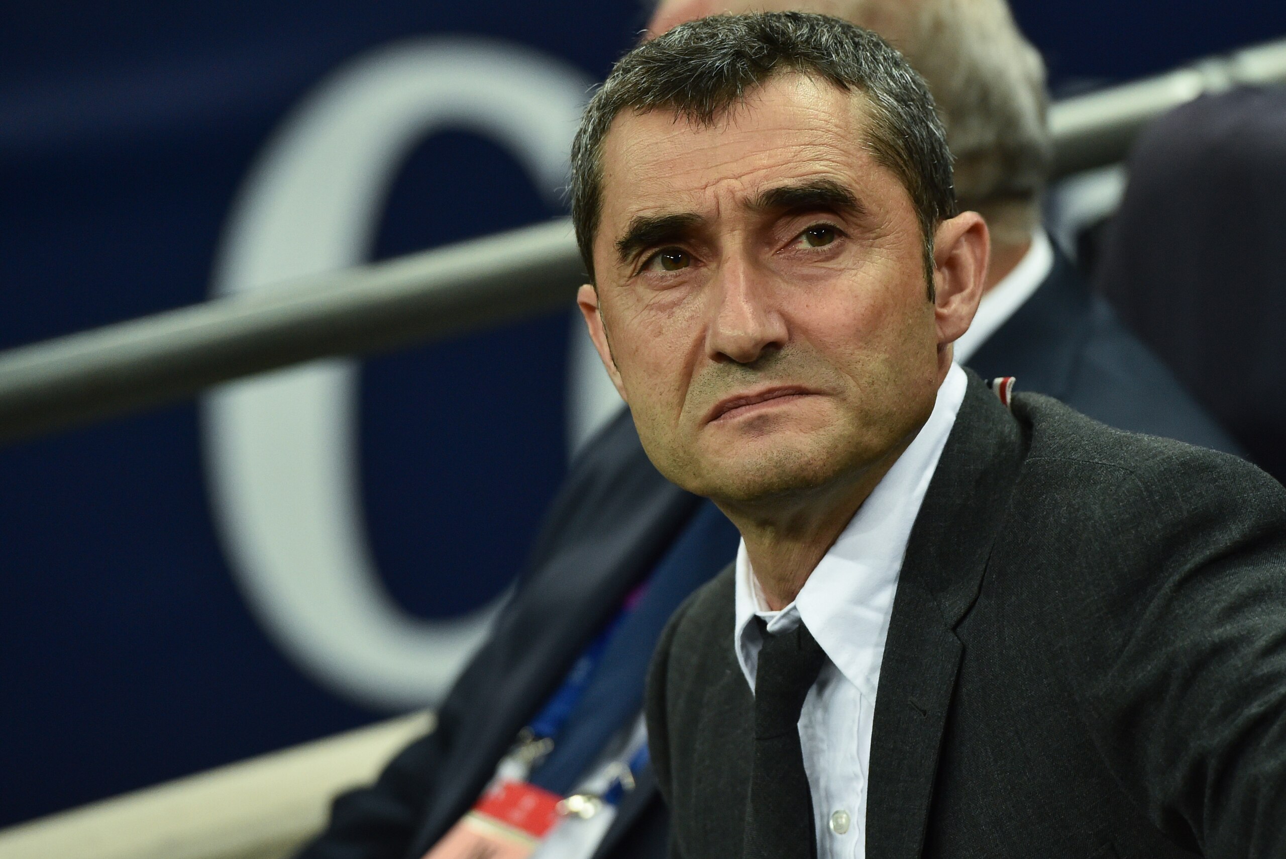 LONDON, ENGLAND - OCTOBER 03: Ernesto Valverde of Barcelona looks on duringthe Group B match of the UEFA Champions League between Tottenham Hotspur and FC Barcelona at Wembley Stadium on October 3, 2018 in London, United Kingdom. (Photo by TF-Images/TF-Im