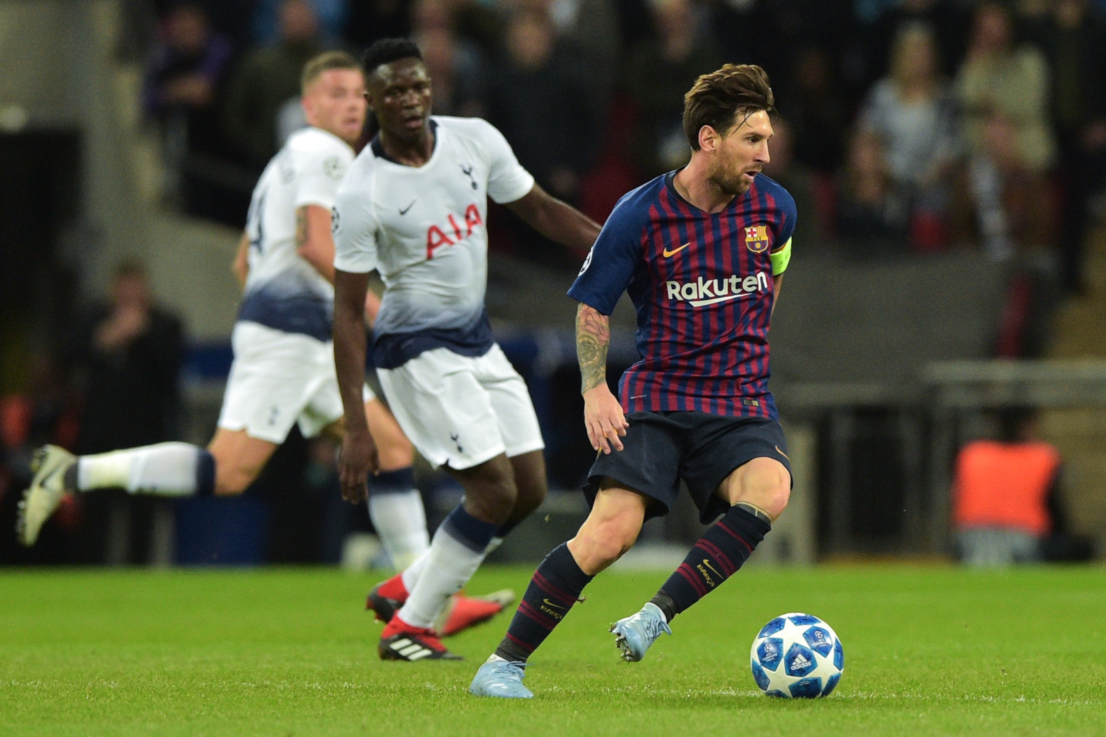 LONDON, ENGLAND - OCTOBER 03: Lionel Messi of Barcelona controls the ball during the Group B match of the UEFA Champions League between Tottenham Hotspur and FC Barcelona at Wembley Stadium on October 3, 2018 in London, United Kingdom. (Photo by TF-Ima LONDON, ENGLAND - OCTOBER 03: Lionel Messi of Barcelona controls the ball during the Group B match of the UEFA Champions League between Tottenham Hotspur and FC Barcelona at Wembley Stadium on October 3, 2018 in London, United Kingdom. (Photo by TF-Ima