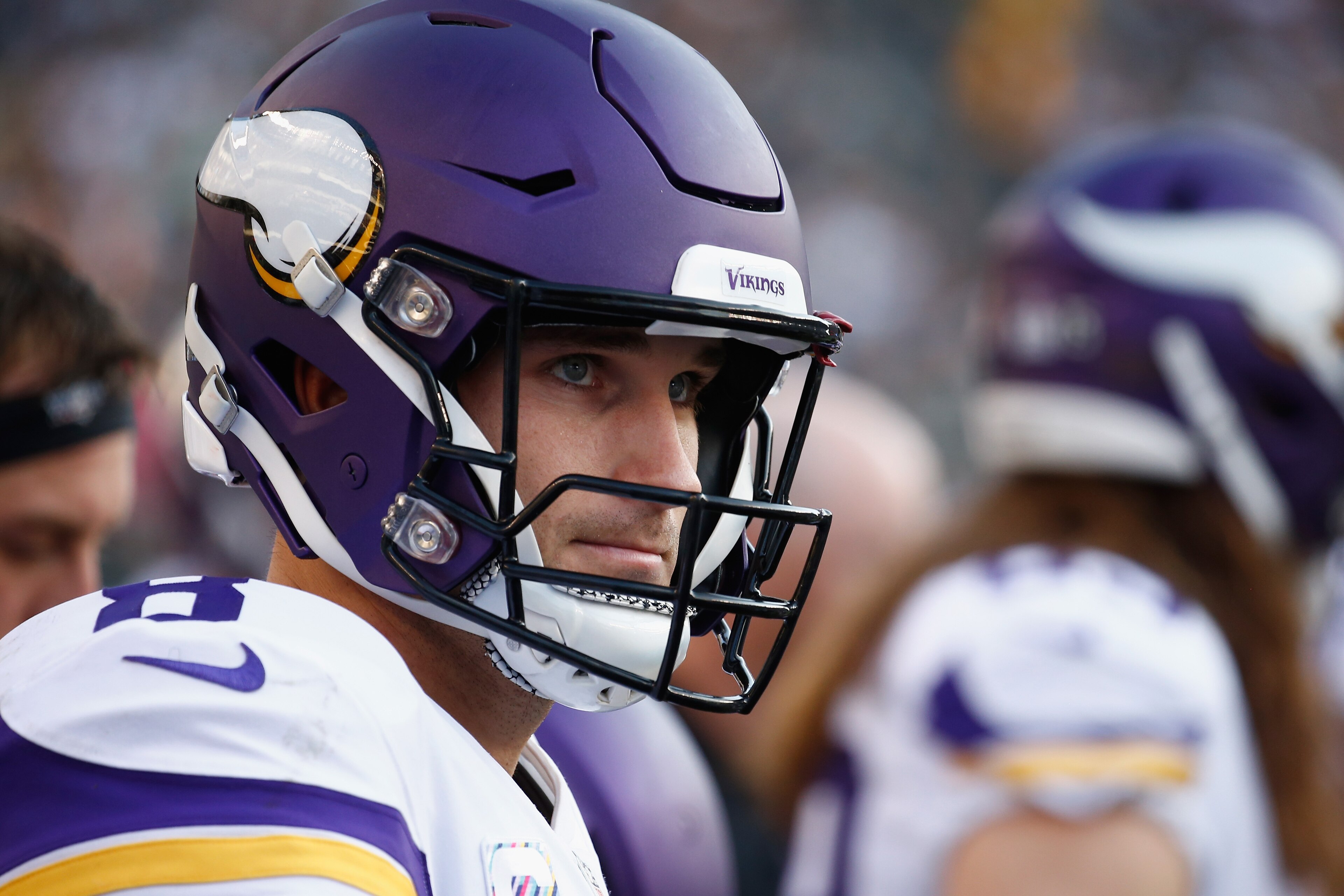 PHILADELPHIA, PA - OCTOBER 07:  Quarterback Kirk Cousins #8 of the Minnesota Vikings looks on as they play against the Philadelphia Eagles during the second quarter at Lincoln Financial Field on October 7, 2018 in Philadelphia, Pennsylvania.  (Photo by Je