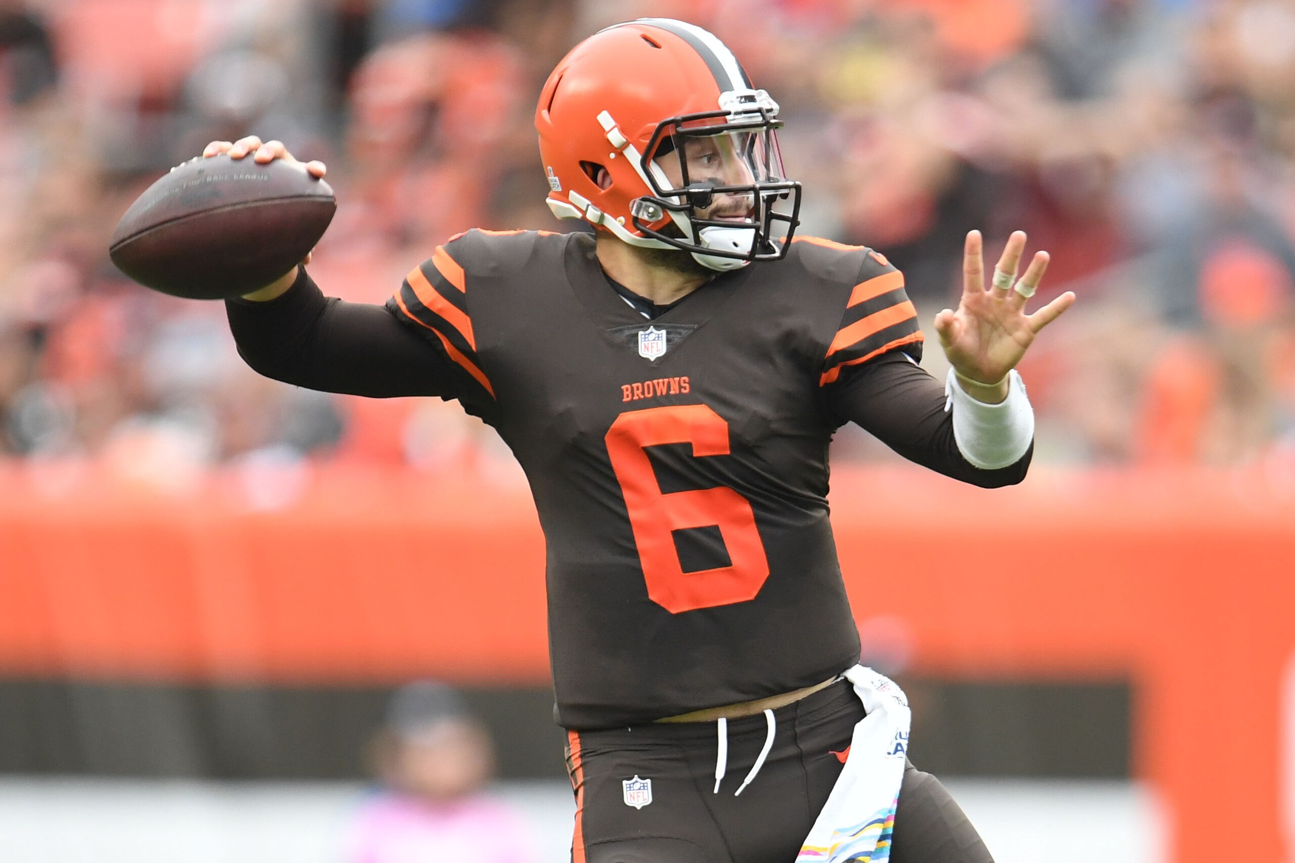 CLEVELAND, OH - OCTOBER 07: Baker Mayfield #6 of the Cleveland Browns throws a pass in the third quarter against the Baltimore Ravens at FirstEnergy Stadium on October 7, 2018 in Cleveland, Ohio. (Photo by Jason Miller/Getty Images)