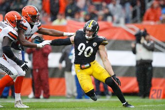 CLEVELAND, OH - SEPTEMBER 09: T.J. Watt #90 of the Pittsburgh Steelers in action during the game against the Cleveland Browns at FirstEnergy Stadium on September 9, 2018 in Cleveland, Ohio. The game ended in a 21-21 tie. (Photo by Joe Robbins/Getty Images