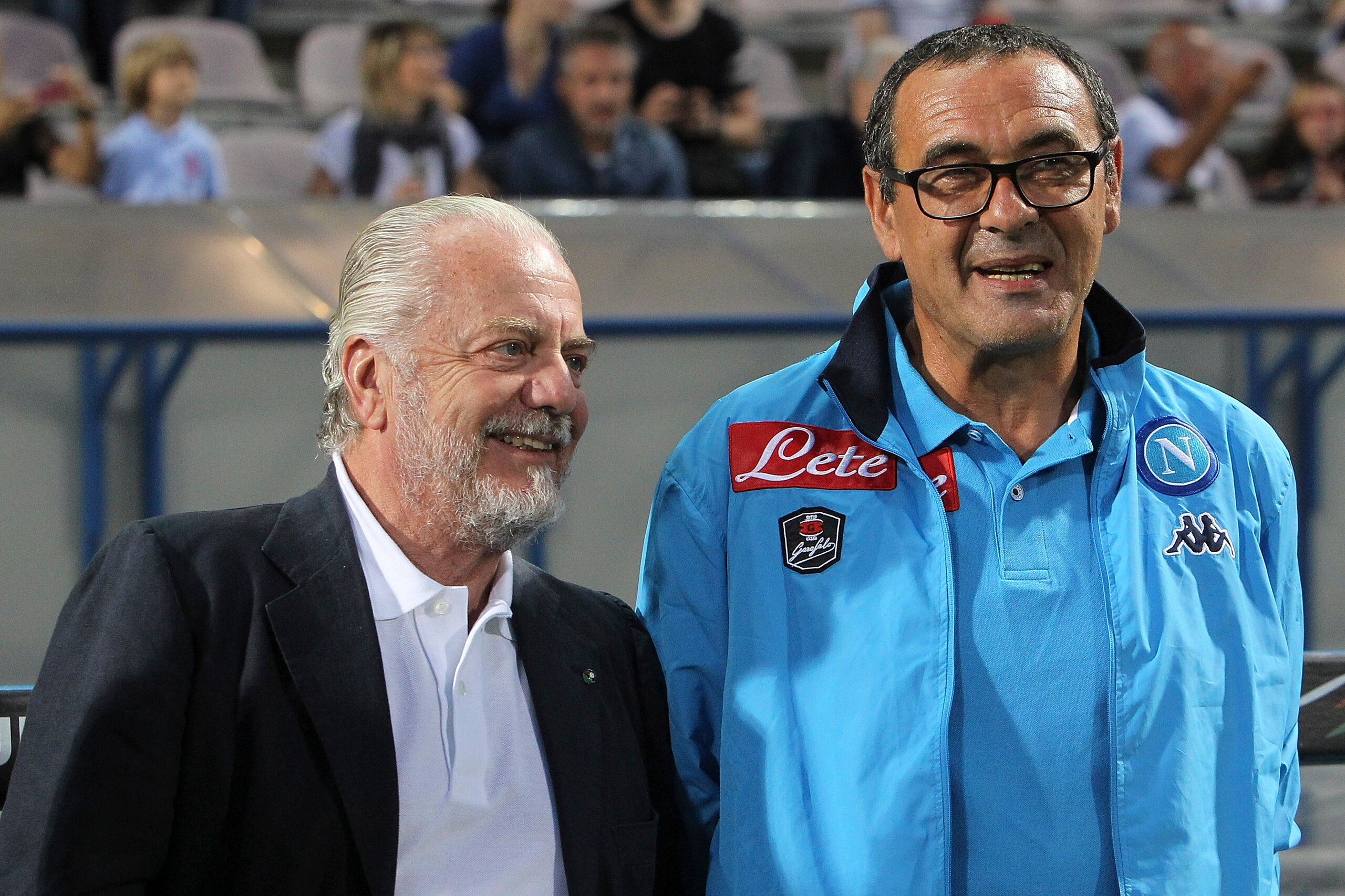 REGGIO NELL'EMILIA, ITALY - AUGUST 23:  SSC Napoli president Aurelio De Laurentiis and SSC Napoli coach Maurizio Sarri look on before the Serie A match between US Sassuolo Calcio and SSC Napoli at Mapei Stadium - Città del Tricolore on August 23, 2015 in 