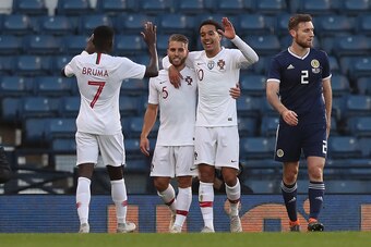 GLASGOW, SCOTLAND - OCTOBER 14: Helder Costa of Portugal  celebrates after he scores the opening goal during the International Friendly match between Scotland and Portugal on October 14, 2018 in Glasgow, United Kingdom. (Photo by Ian MacNicol/Getty Images