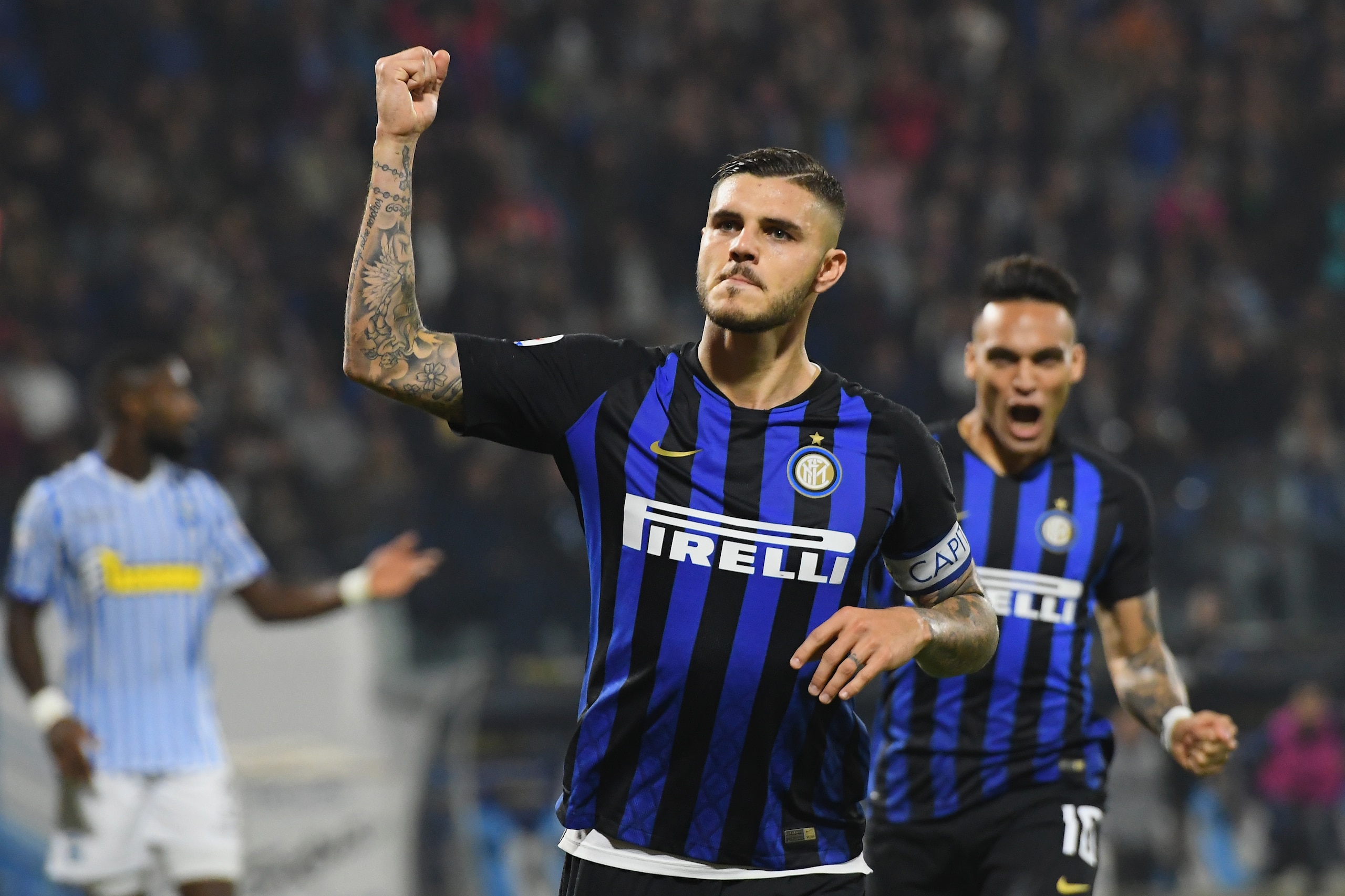 FERRARA, ITALY - OCTOBER 07:  Mauro Icardi of FC Internazionale celebrates after scoring his team second goal during the Serie A match between SPAL and FC Internazionale at Stadio Paolo Mazza on October 7, 2018 in Ferrara, Italy.  (Photo by Alessandro Sab