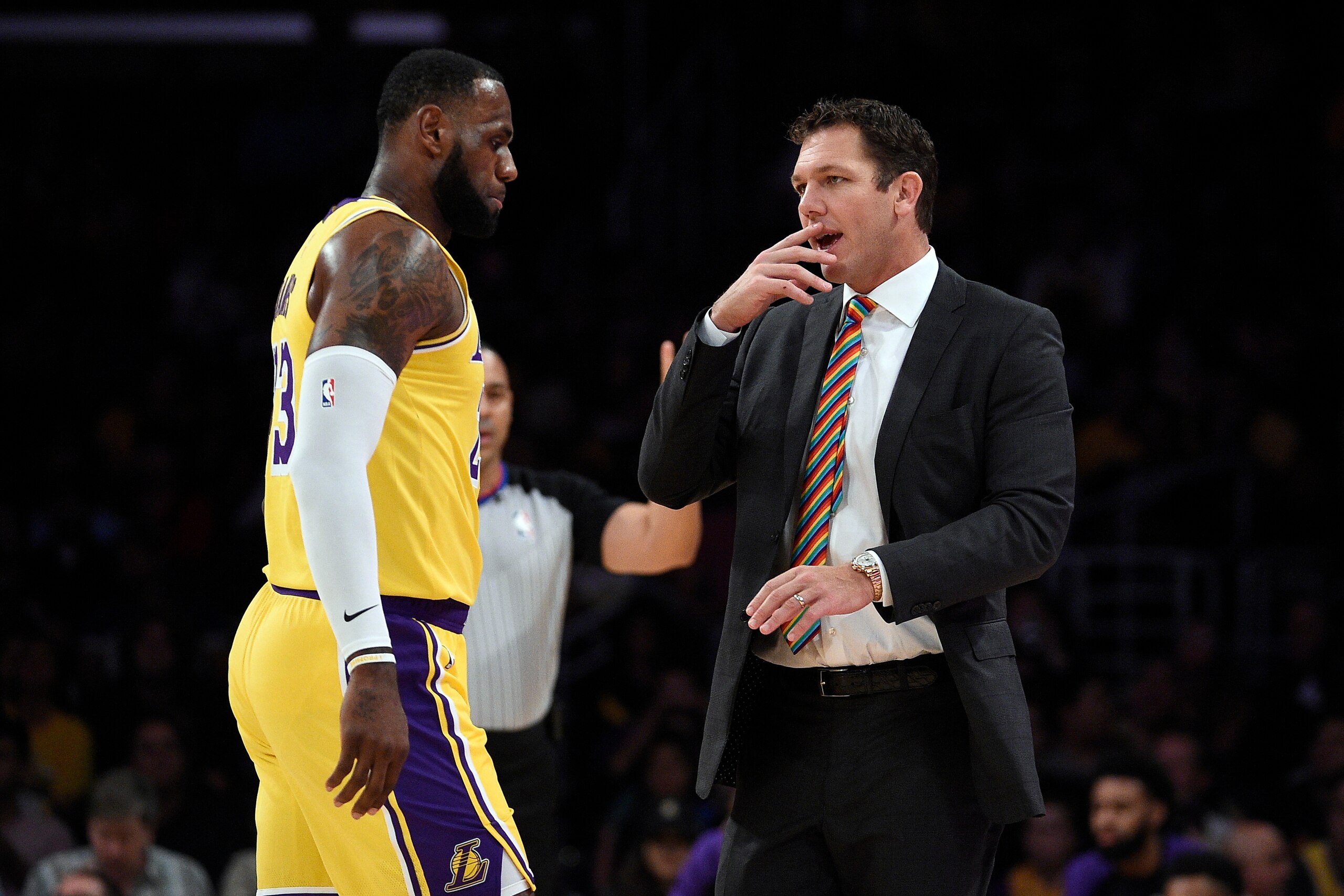 LOS ANGELES, CA - OCTOBER 04: Head coach Luke Walton of the Los Angeles talks with LeBron James #23 during a pre-season basketball game against Sacramento Kingsat Staples Center on October 4, 2018 in Los Angeles, California. NOTE TO USER: User expressly a