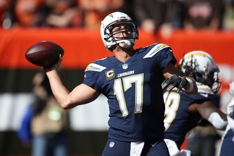 CLEVELAND, OH - OCTOBER 14: Philip Rivers #17 of the Los Angeles Chargers looks to pass in the first half against the Cleveland Browns at FirstEnergy Stadium on October 14, 2018 in Cleveland, Ohio. (Photo by Gregory Shamus/Getty Images)