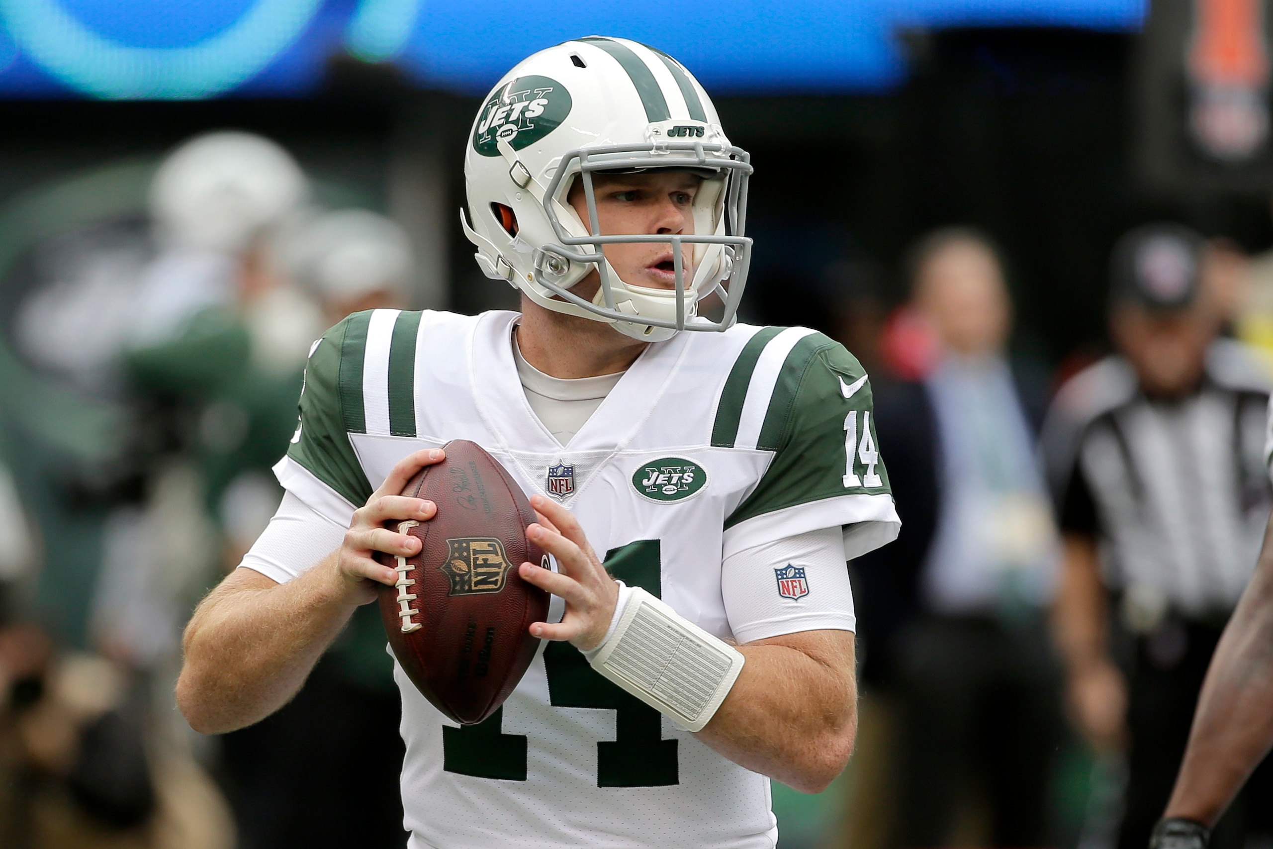 Sam Darnold is fitting in nicely with the New York Jets.
