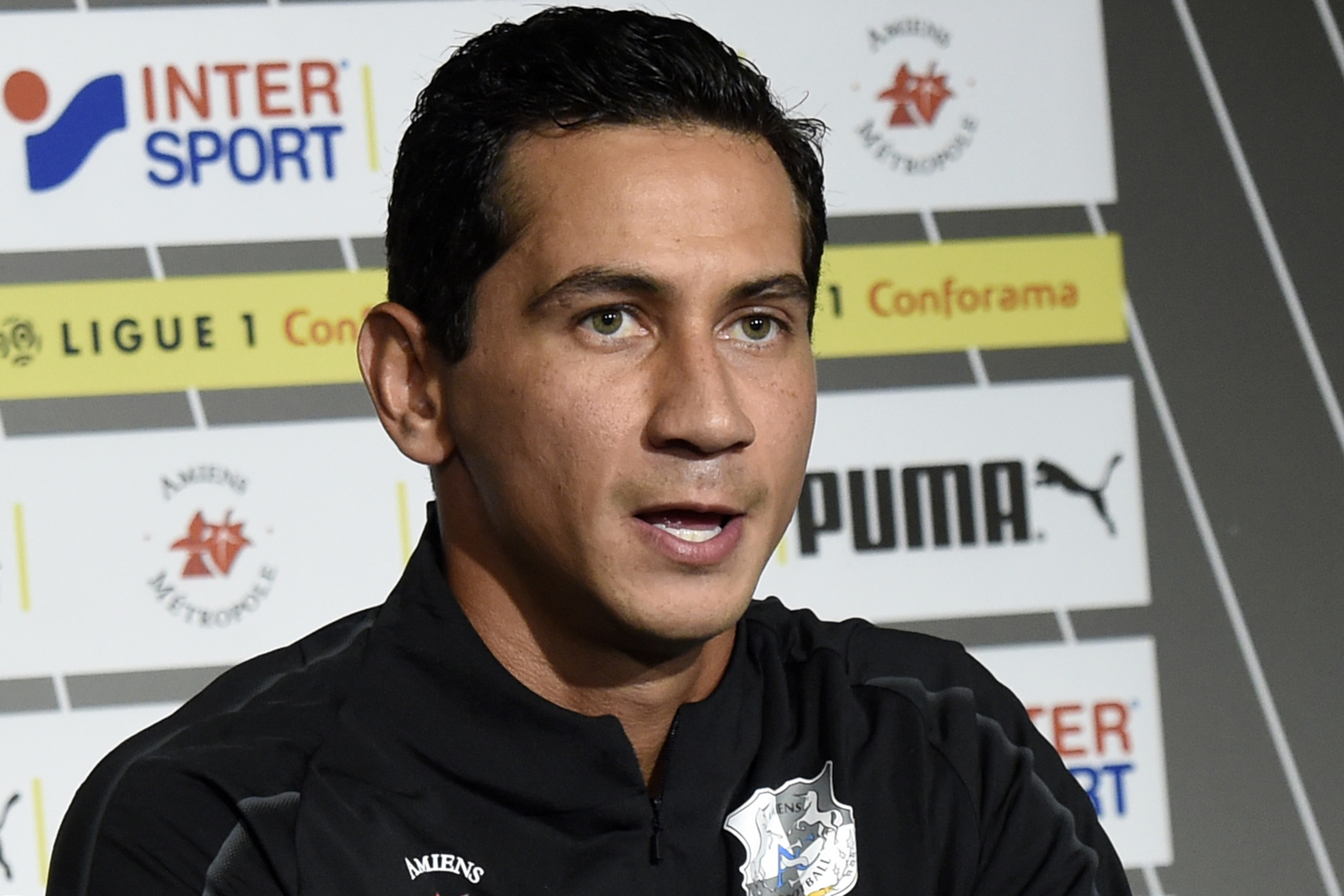 Amiens' new player, Brazilian player Paulo Henrique Ganso gives a press conference on September 7, 2018 in Amiens, during his offical presentation. - Ganso joined the Ligue 1 side on a one-year loan agreement that includes an option to buy. (Photo by FRAN