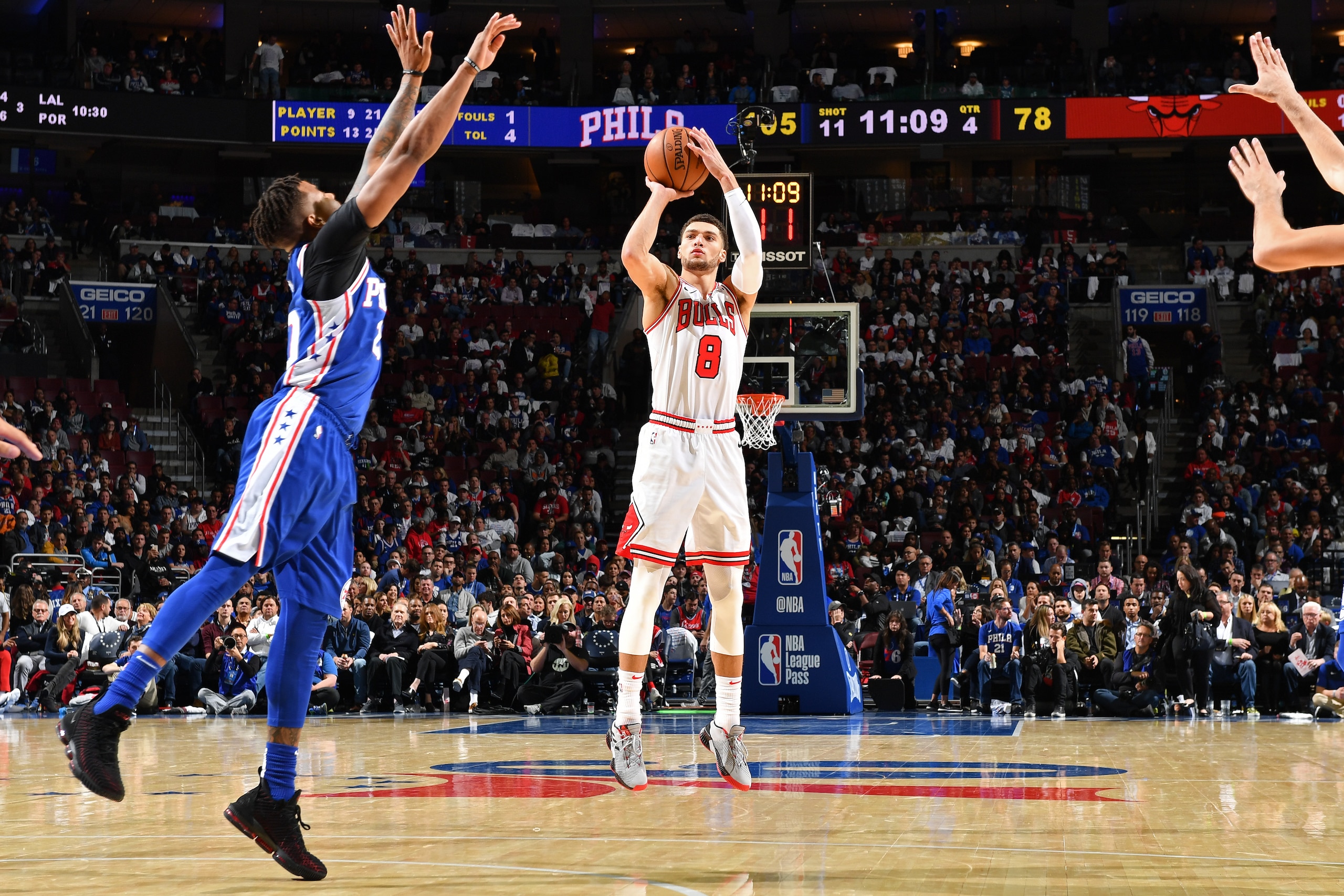 PHILADELPHIA, PA - OCTOBER 18: Zach LaVine #8 of the Chicago Bulls shoots the ball against the Philadelphia 76ers on October 18, 2018 at the Wells Fargo Center in Philadelphia, Pennsylvania NOTE TO USER: User expressly acknowledges and agrees that, by dow