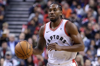 TORONTO, ON - OCTOBER 19:  Kawhi Leonard #2 of the Toronto Raptors dribbles the ball during the second half of an NBA game against the Boston Celtics at Scotiabank Arena on October 19, 2018 in Toronto, Canada.  NOTE TO USER: User expressly acknowledges an