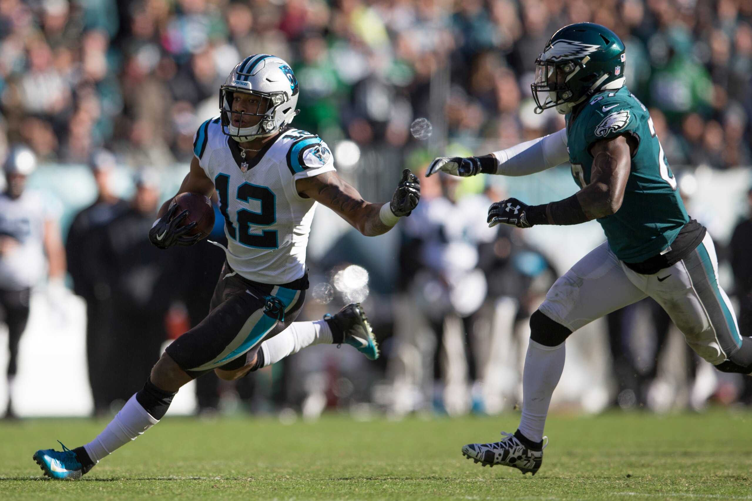 PHILADELPHIA, PA - OCTOBER 21: DJ Moore #12 of the Carolina Panthers runs with the ball against Malcolm Jenkins #27 of the Philadelphia Eagles at Lincoln Financial Field on October 21, 2018 in Philadelphia, Pennsylvania. (Photo by Mitchell Leff/Getty Imag