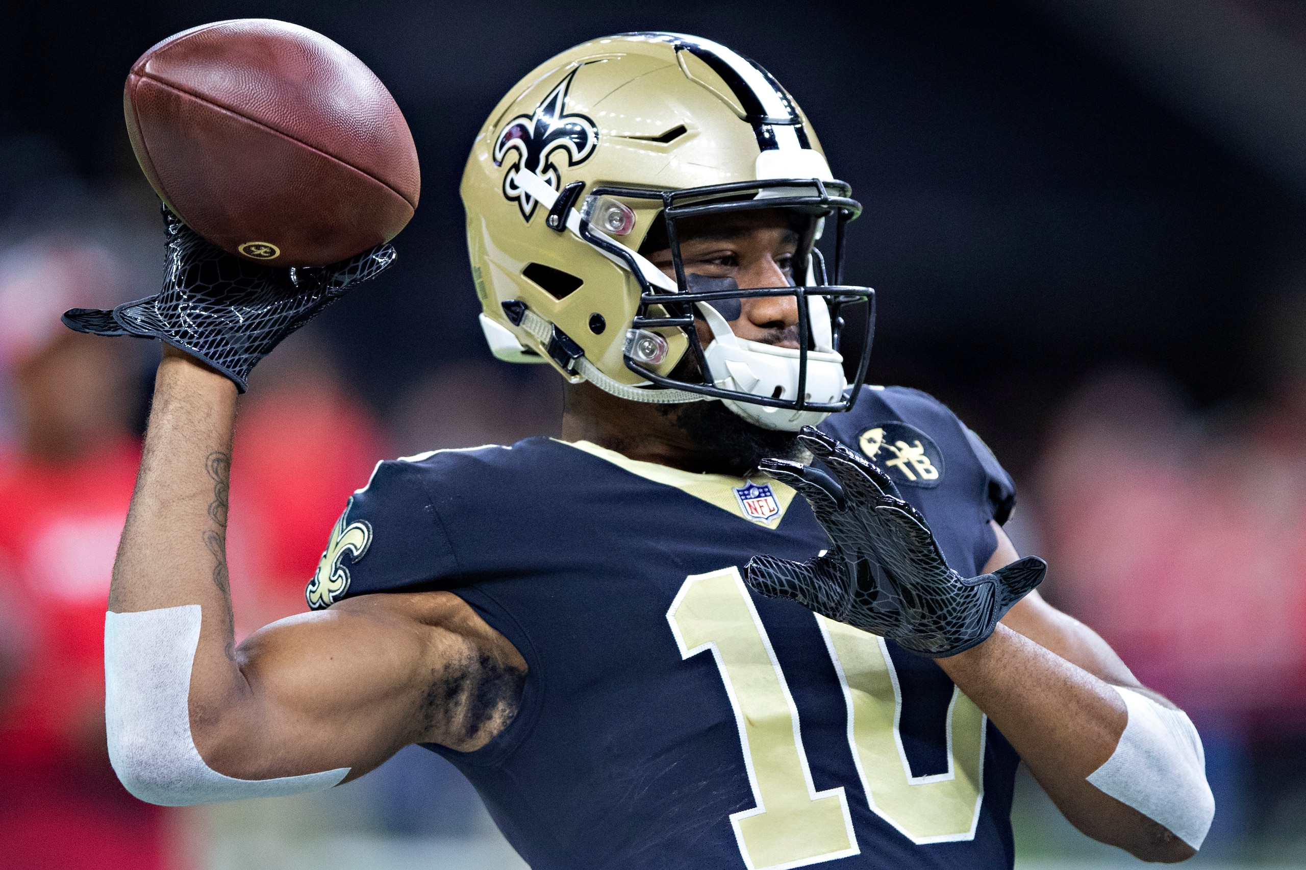 NEW ORLEANS, LA - SEPTEMBER 9:  Tre'Quan Smith #10 of the New Orleans Saints warms up before a game against the Tampa Bay Buccaneers at Mercedes-Benz Superdome on September 9, 2018 in New Orleans, Louisiana. The Buccaneers defeated the Saints 48-40. (Phot