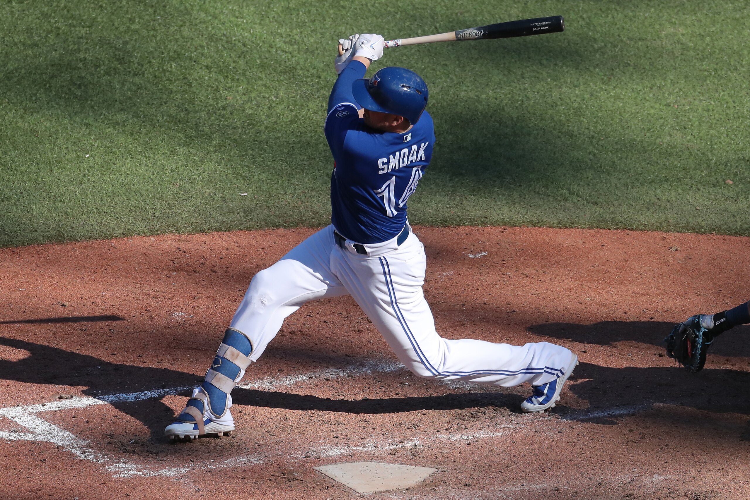 TORONTO, ON - SEPTEMBER 23: Justin Smoak #14 of the Toronto Blue Jays bats in the ninth inning during MLB game action against the Tampa Bay Rays at Rogers Centre on September 23, 2018 in Toronto, Canada. (Photo by Tom Szczerbowski/Getty Images)