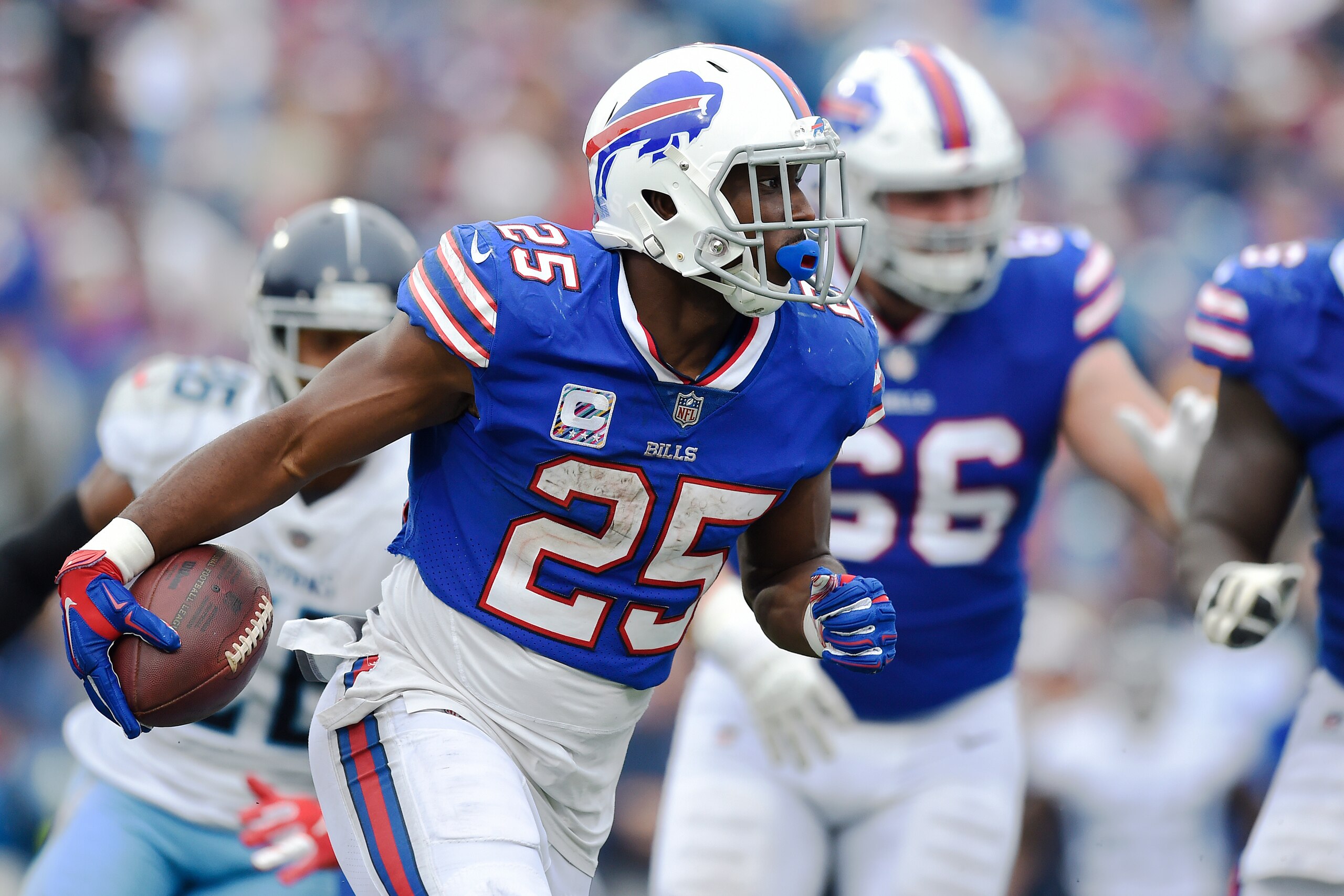 BUFFALO, NY - OCTOBER 07: Running back LeSean McCoy #25 of the Buffalo Bills runs with the ball against the Tennessee Titans in the fourth quarter at New Era Field on October 7, 2018 in Buffalo, New York. (Photo by Patrick McDermott/Getty Images) BUFFALO, NY - OCTOBER 07: Running back LeSean McCoy #25 of the Buffalo Bills runs with the ball against the Tennessee Titans in the fourth quarter at New Era Field on October 7, 2018 in Buffalo, New York. (Photo by Patrick McDermott/Getty Images)
