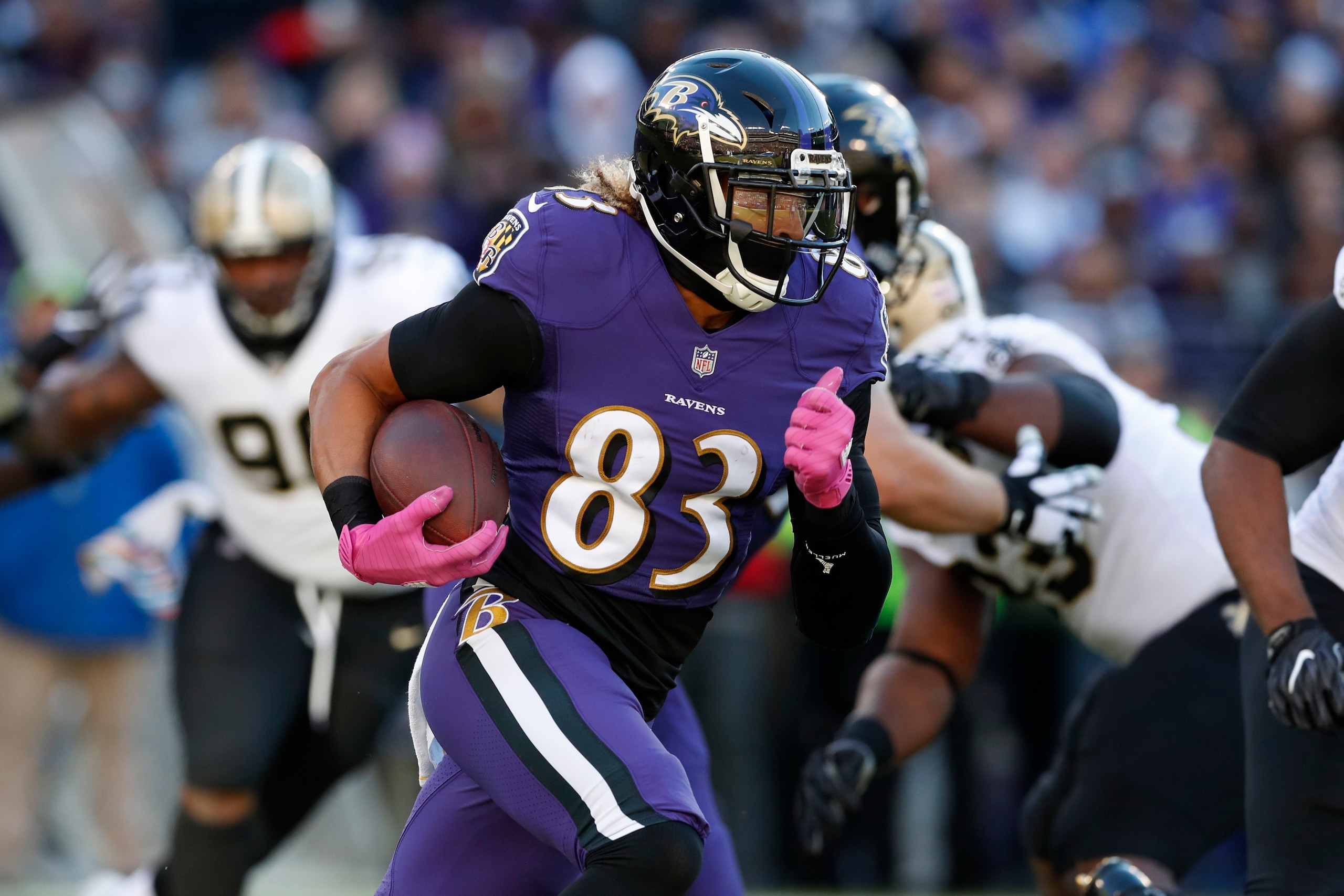 BALTIMORE, MD - OCTOBER 21:  Wide receiver Willie Snead #83 of the Baltimore Ravens runs with the ball in the first quarter against the New Orleans Saints at M&T Bank Stadium on October 21, 2018 in Baltimore, Maryland. (Photo by Todd Olszewski/Getty Image