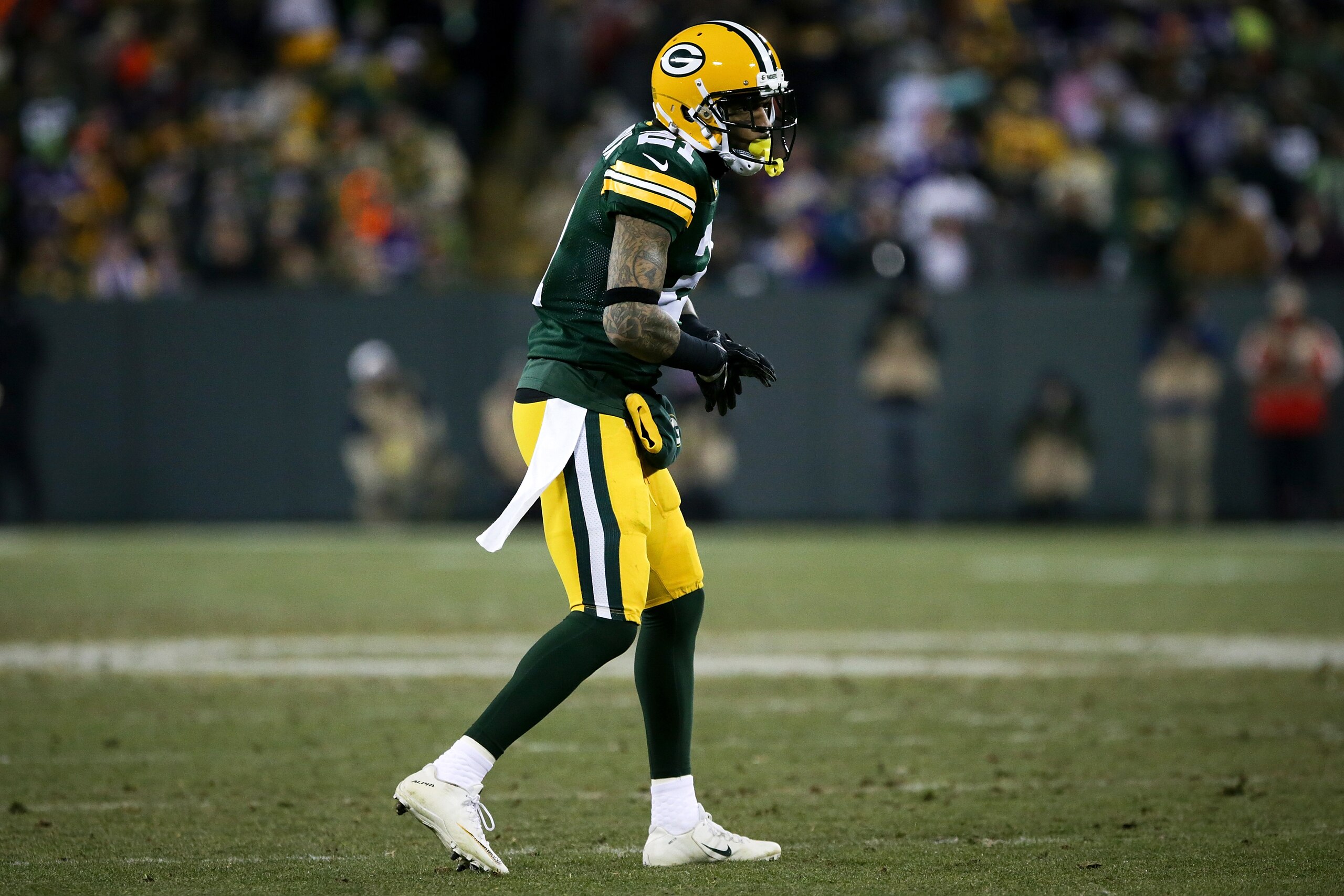 GREEN BAY, WI - DECEMBER 23:  Ha Ha Clinton-Dix #21 of the Green Bay Packers lines up for a play in the second quarter against the Minnesota Vikings at Lambeau Field on December 23, 2017 in Green Bay, Wisconsin. (Photo by Dylan Buell/Getty Images). (Photo