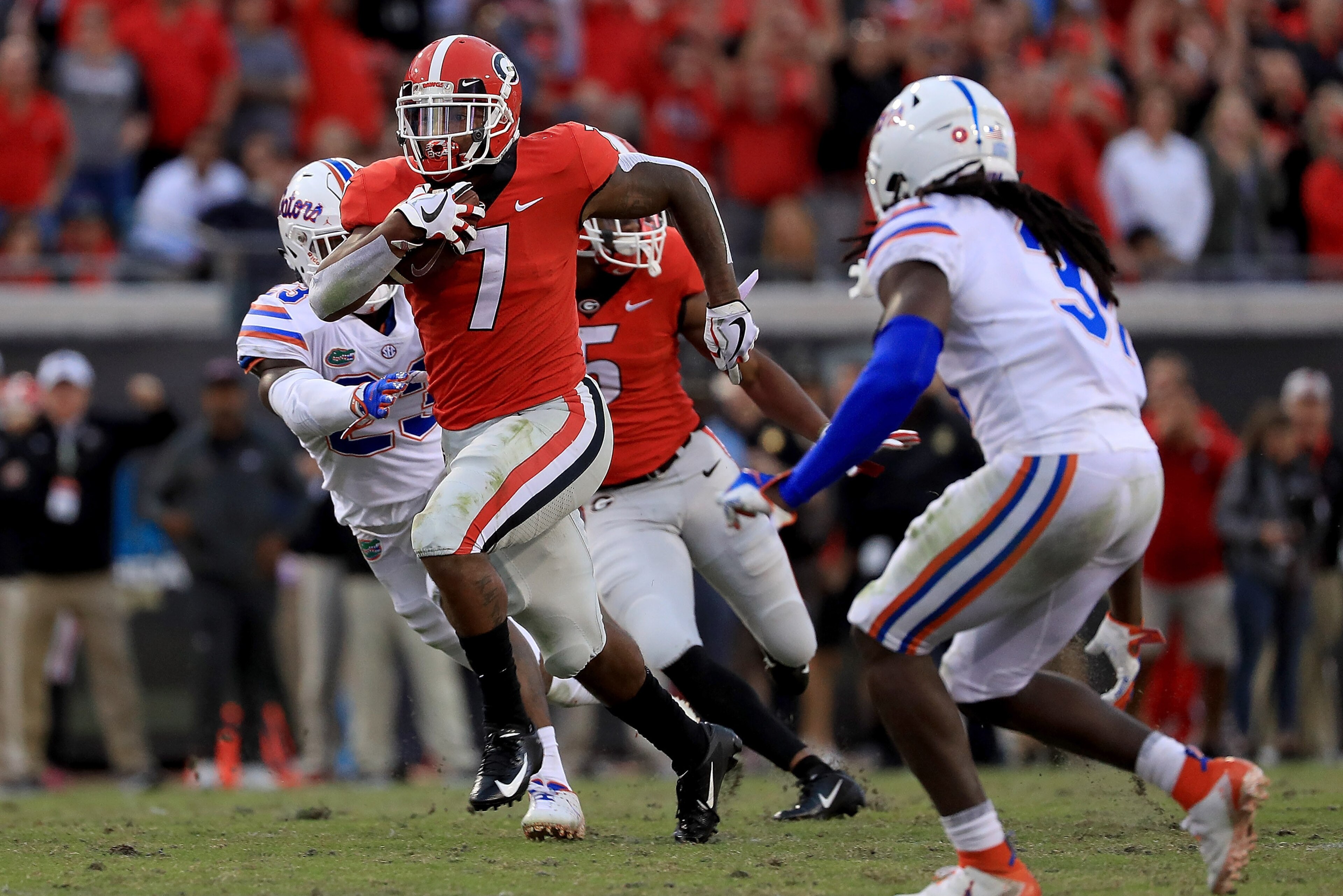 JACKSONVILLE, FL - OCTOBER 27: D'Andre Swift #7 of the Georgia Bulldogs rushes during a game against the Florida Gators at TIAA Bank Field on October 27, 2018 in Jacksonville, Florida. (Photo by Mike Ehrmann/Getty Images) JACKSONVILLE, FL - OCTOBER 27: D'Andre Swift #7 of the Georgia Bulldogs rushes during a game against the Florida Gators at TIAA Bank Field on October 27, 2018 in Jacksonville, Florida. (Photo by Mike Ehrmann/Getty Images)