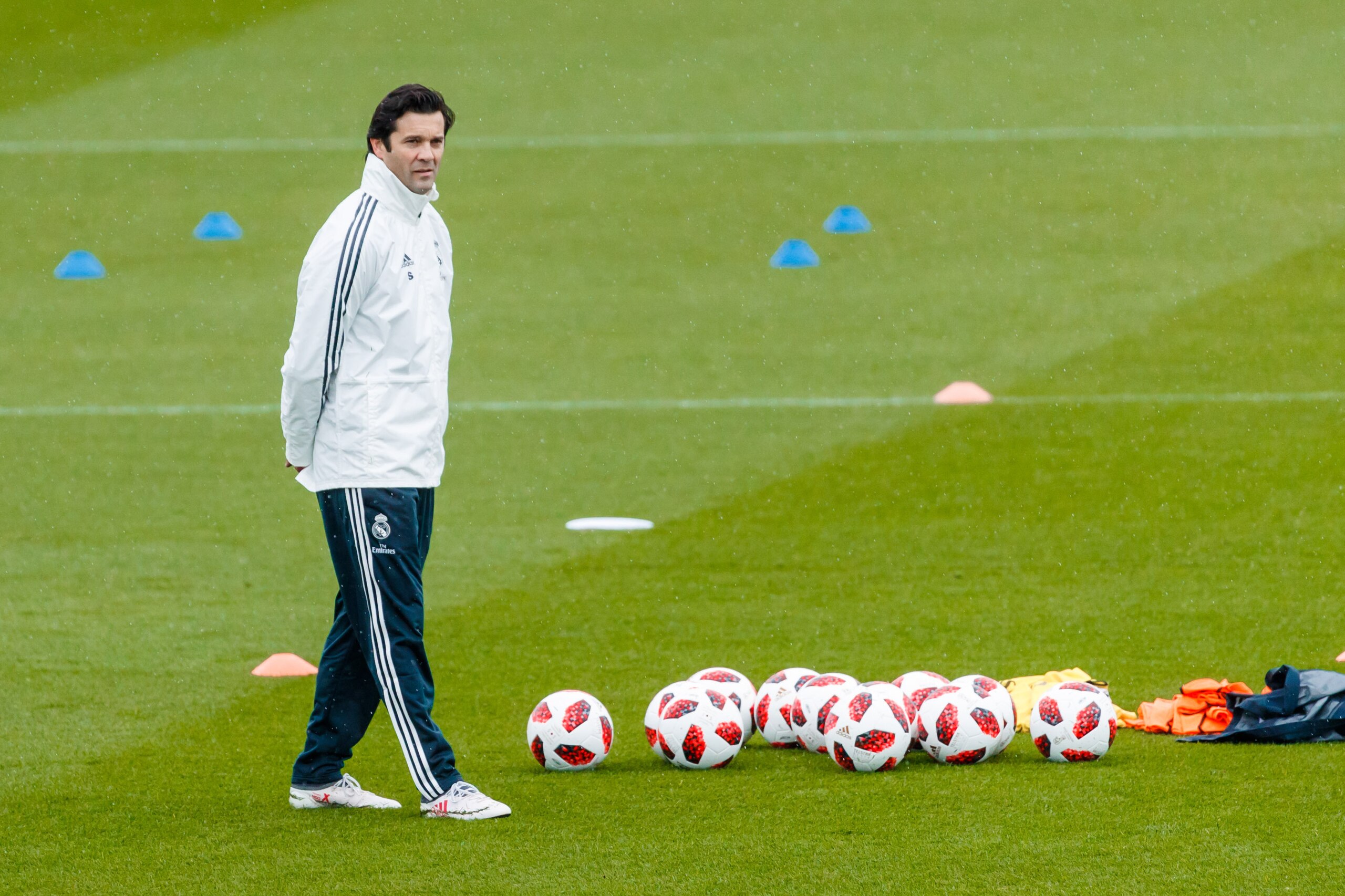 MADRID, SPAIN - OCTOBER 30: Santiago Hernan Solari of Real Madrid looks on during the Real Madrid training session on October 30, 2018 in Madrid, Spain. (Photo by TF-Images/Getty Images)